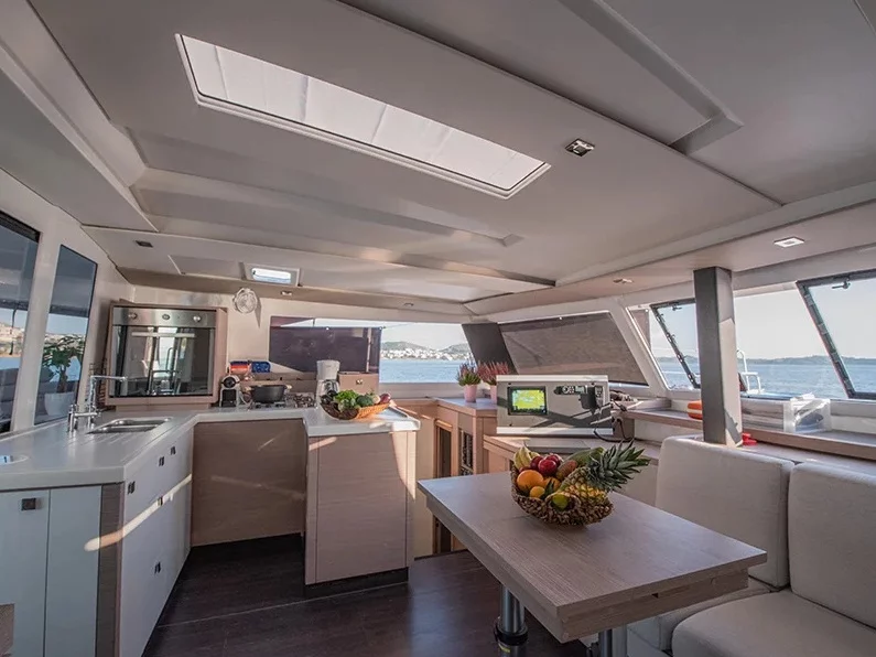 Astréa 42 (Nou Nou 1) Interior image - 23