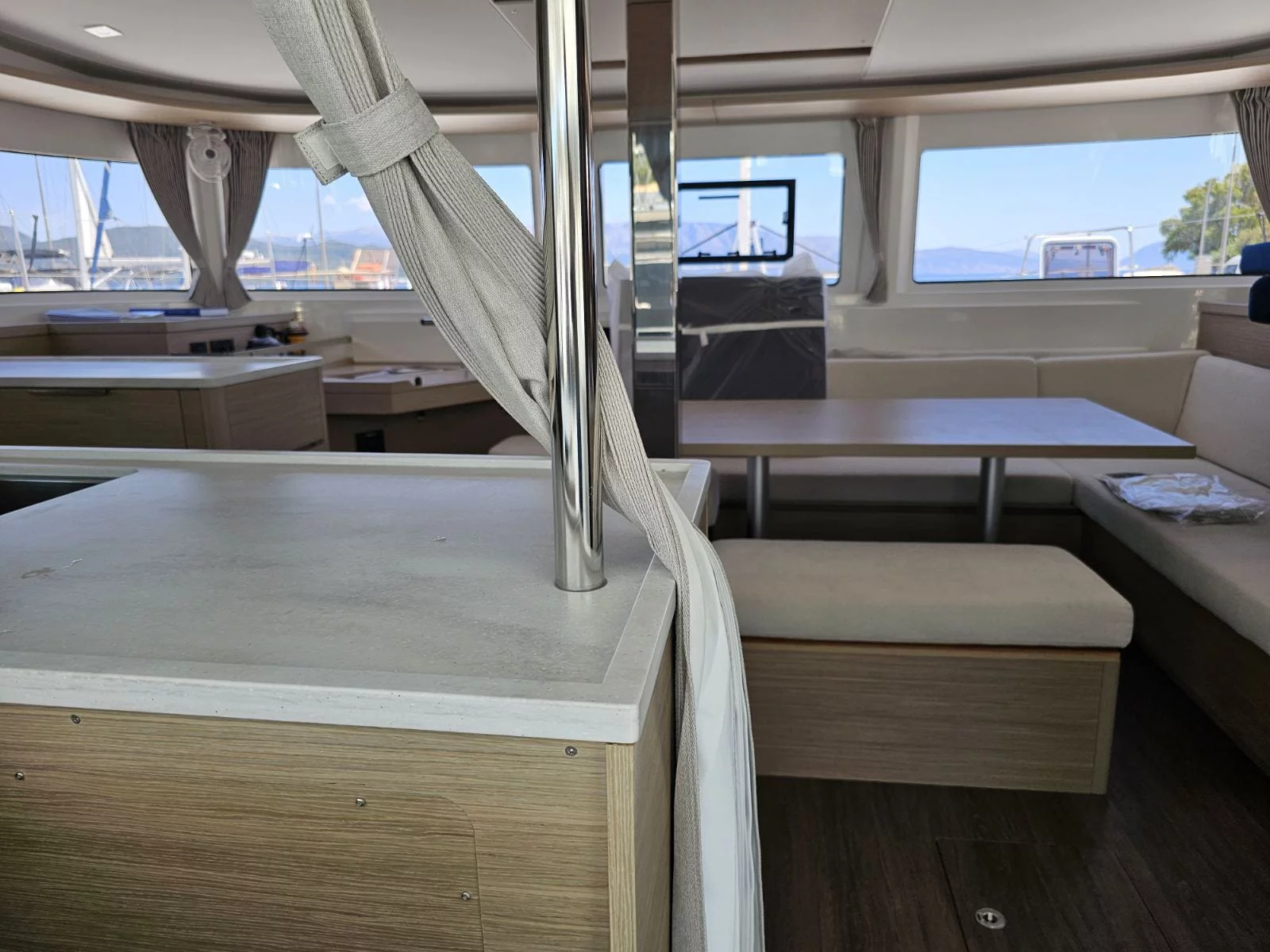 Lagoon 46 (Kayian) Interior image - 4