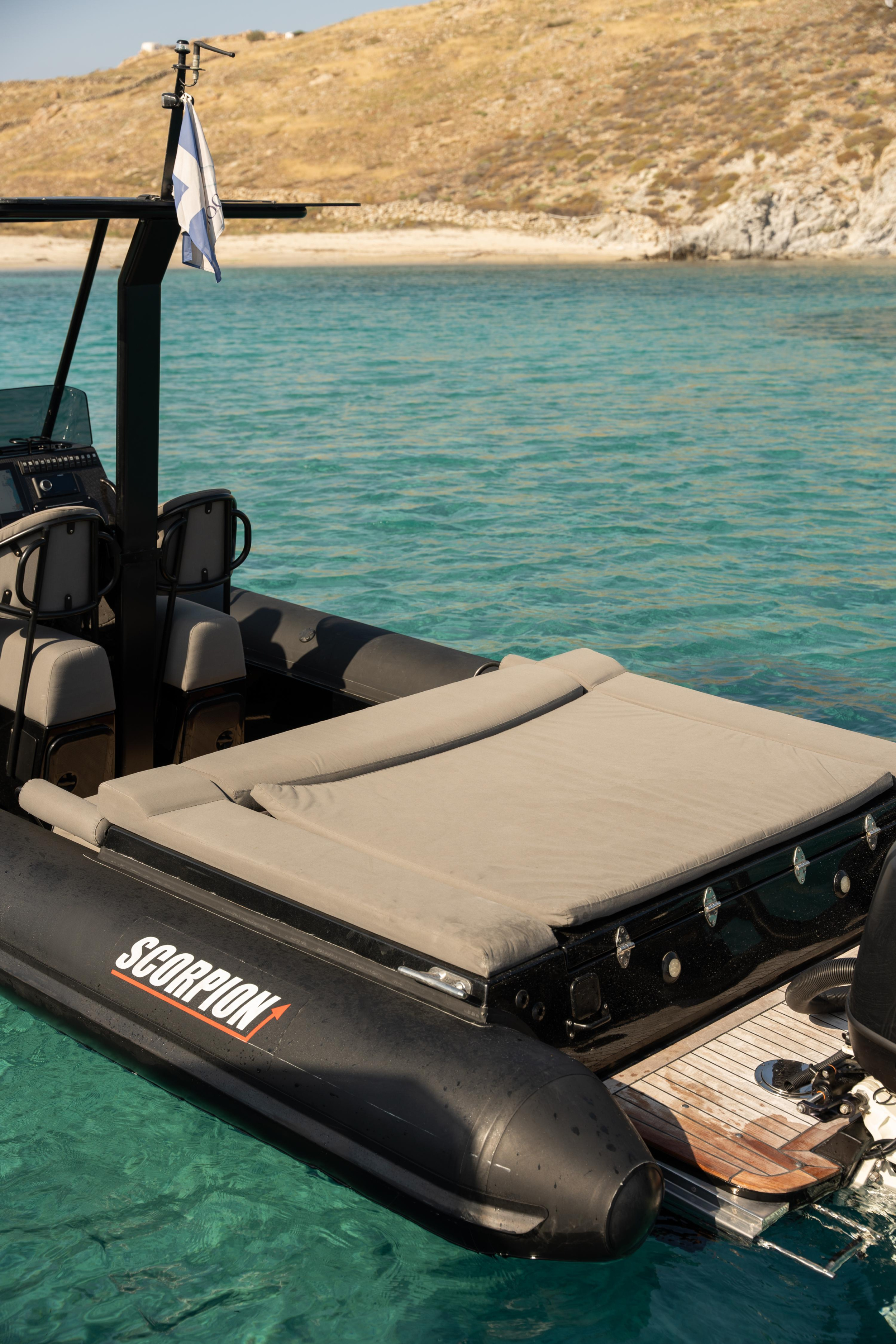 Photo #3 - Scorpion G2 (28 Yaloou Wolf) in Mykonos - 17086