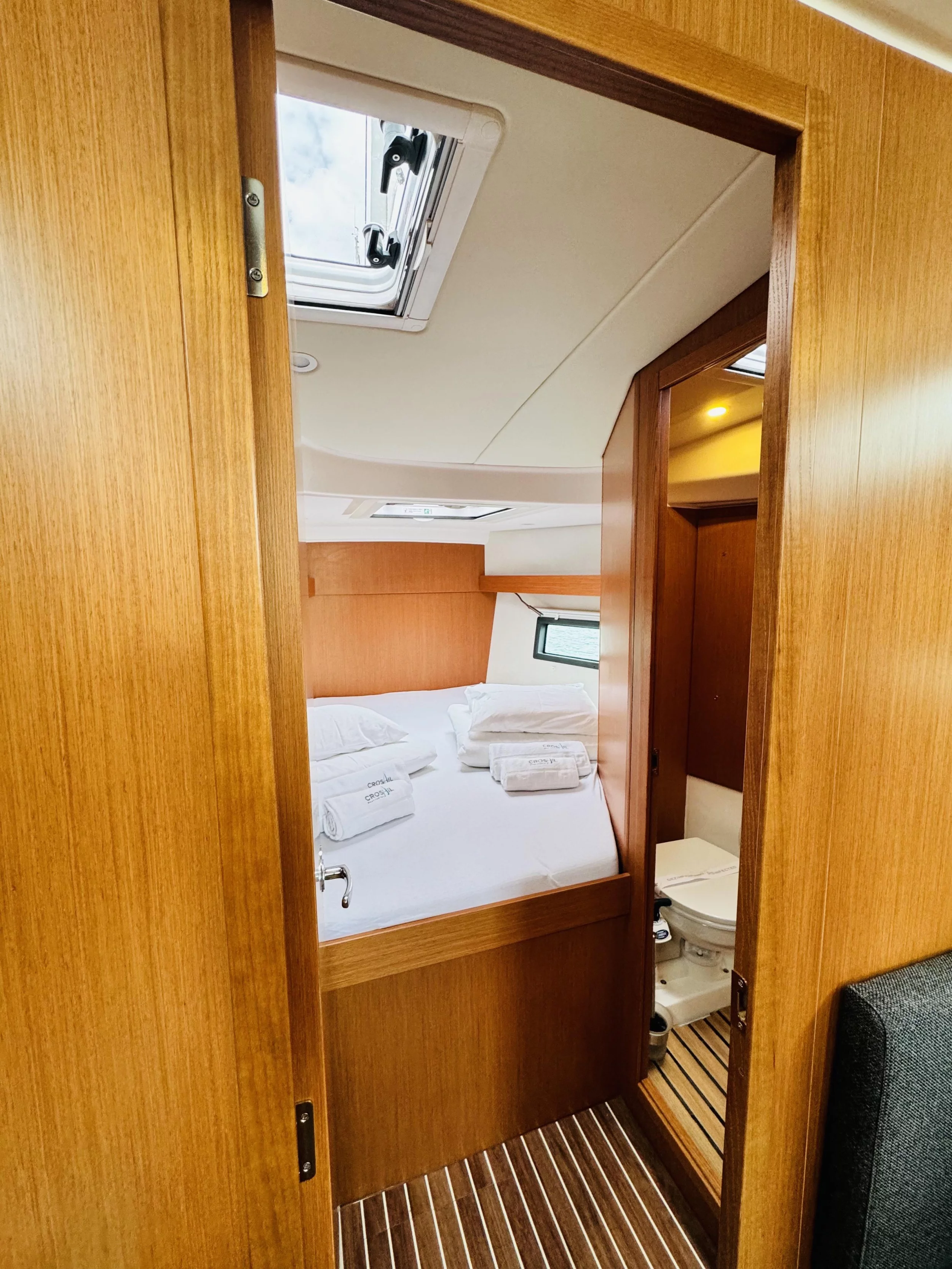 Bavaria C38 (Valhalla)  - 8