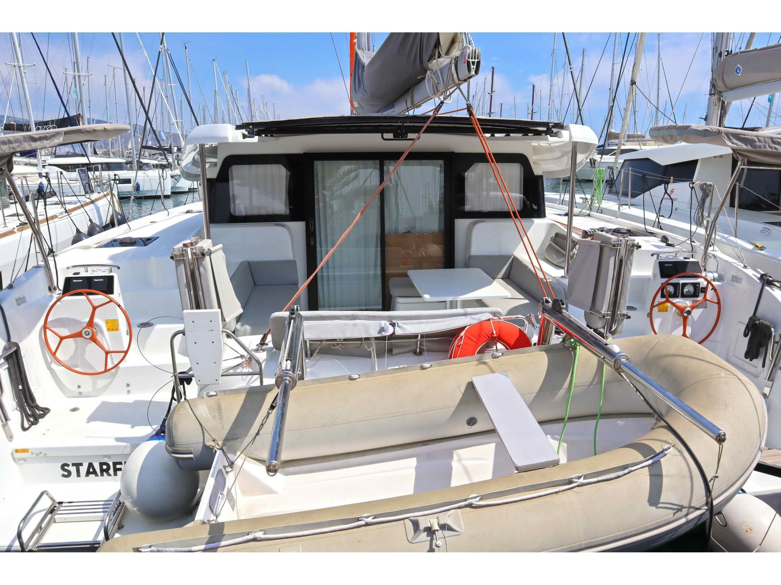 Photo #1 - Excess 11 (Starfish) en Atenas - 24263