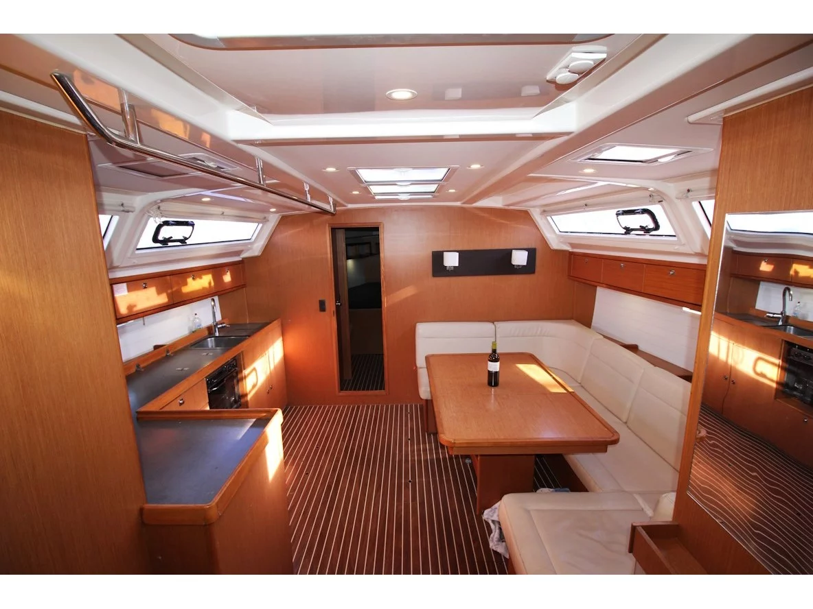 Bavaria Cruiser 46 (Hannah II) Interior image - 2