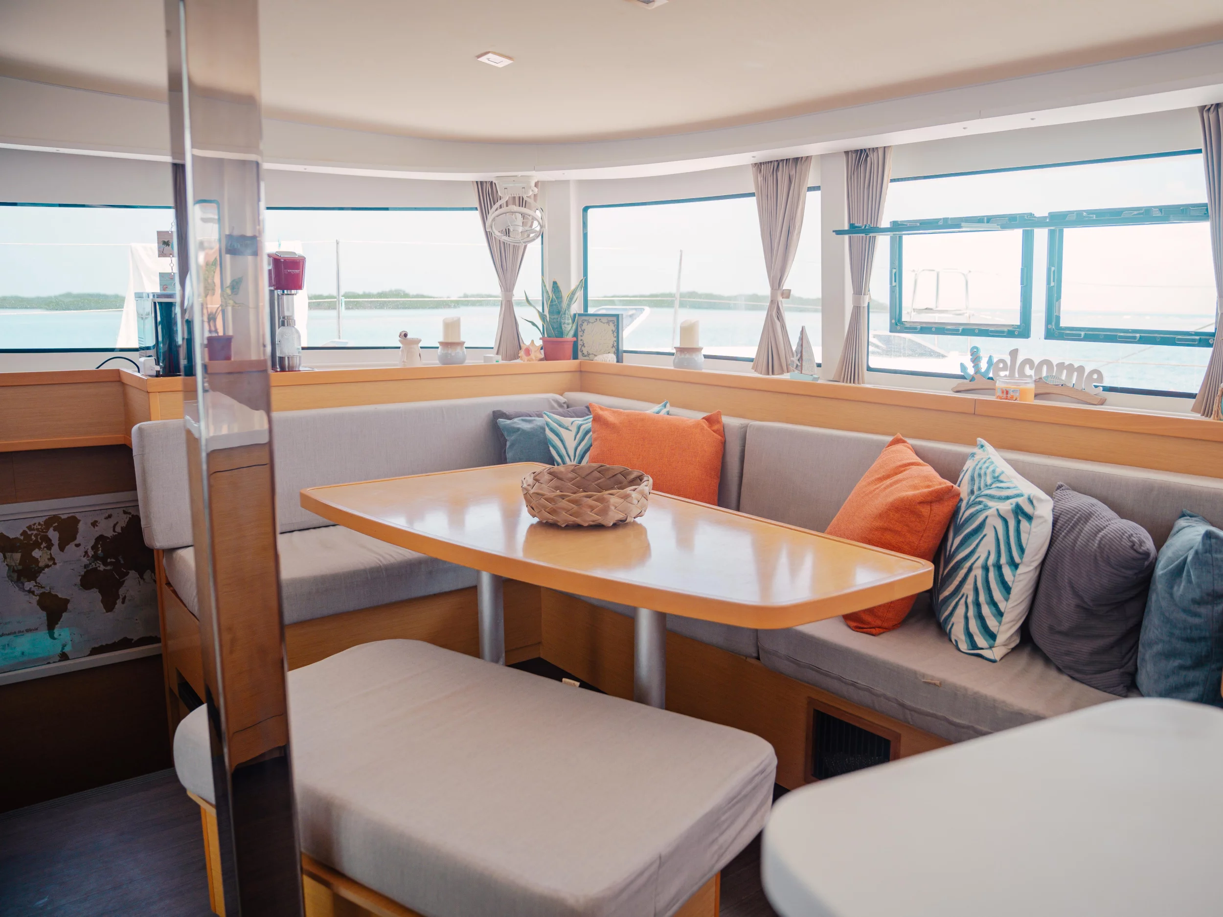 Lagoon 42 - Owner Version (Spisea) Interior image - 5