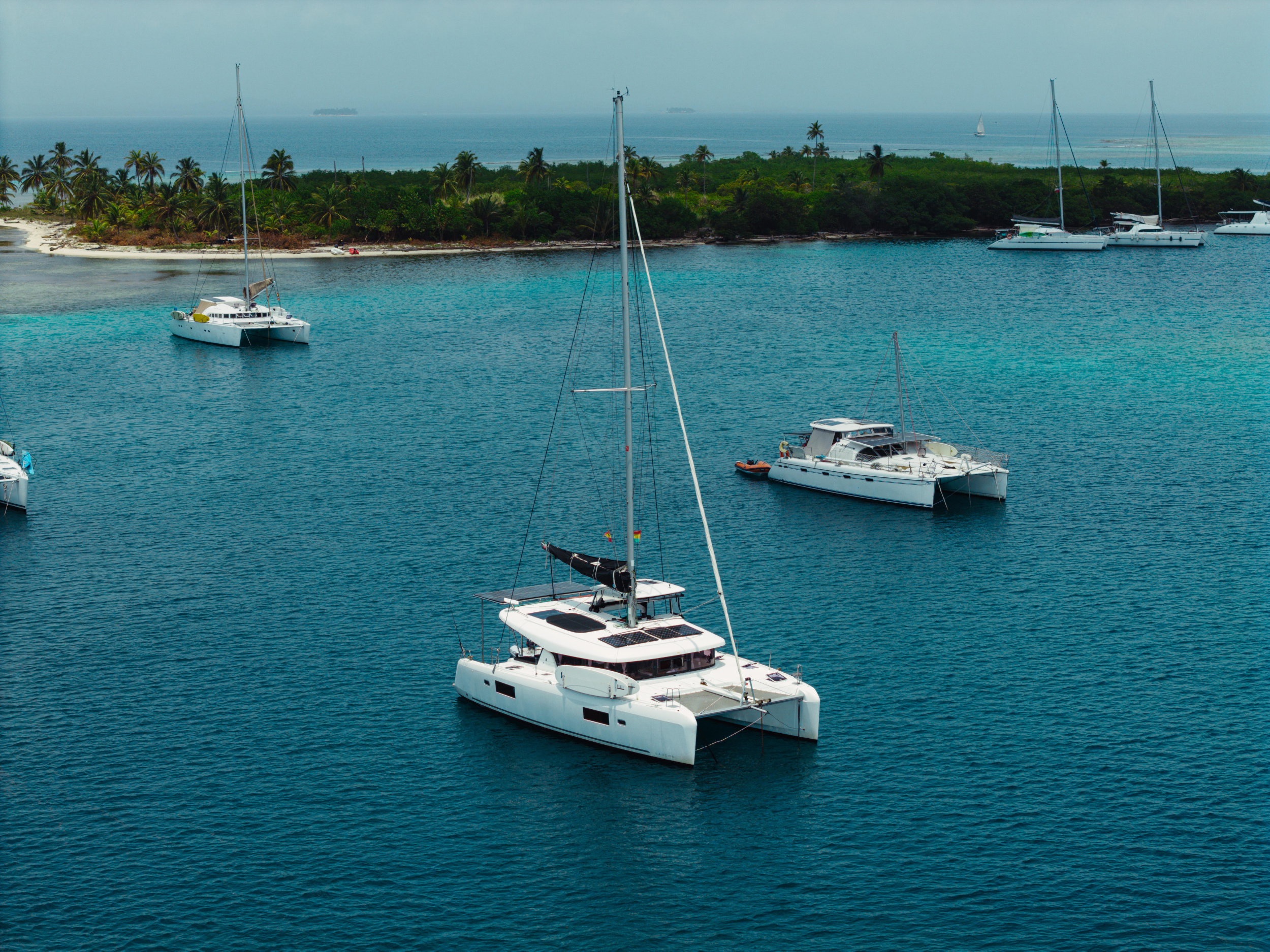 Photo #13 - Lagoon 42 - Owner Version (Spisea) in San Blas - 63667