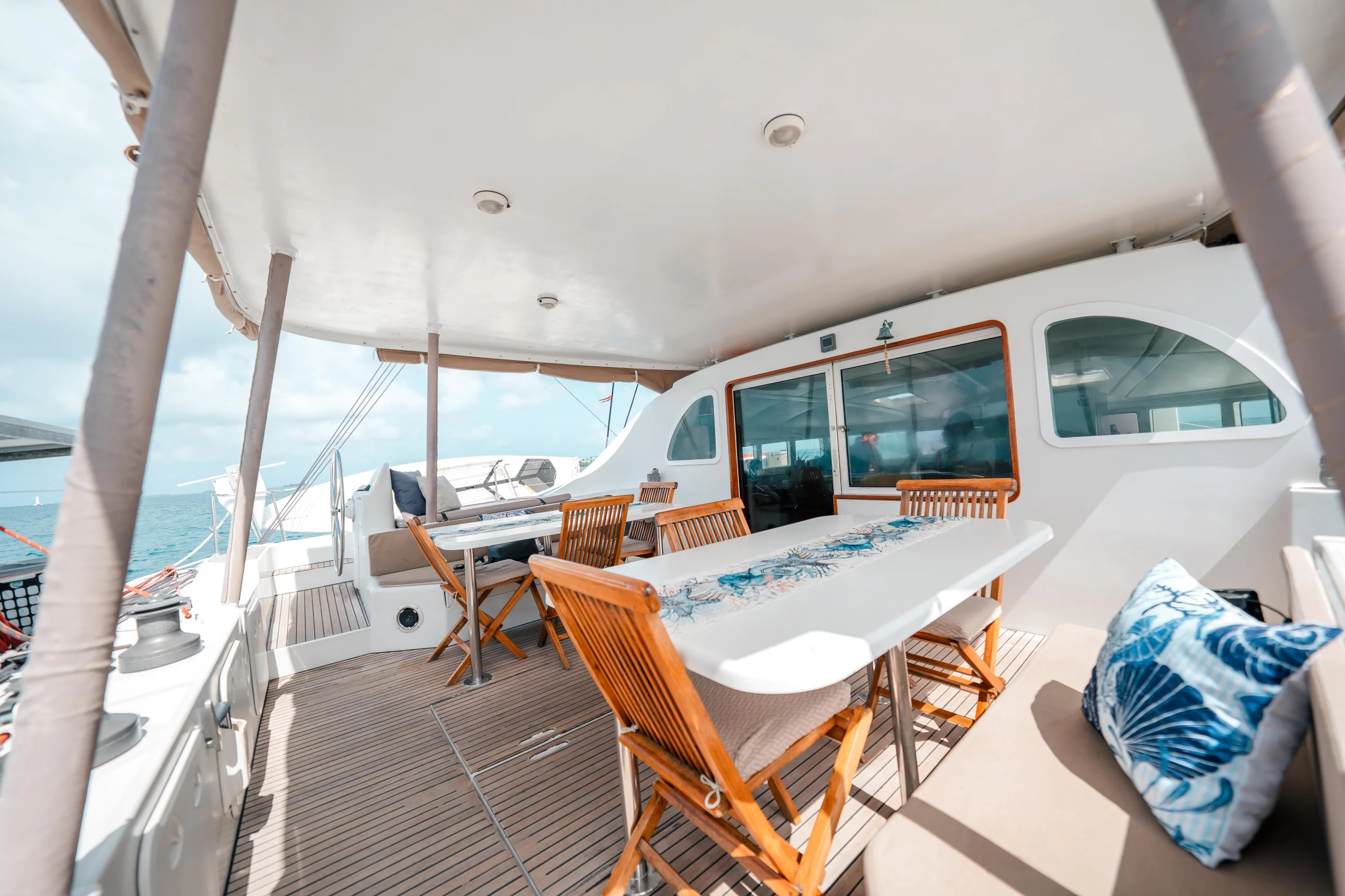 Lagoon Switch 570 (Faro)  - 15