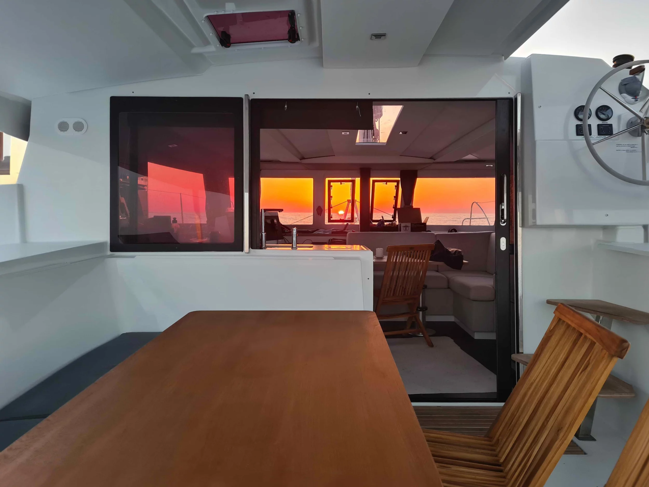 Lucia 40 (Lucia 69) Interior image - 1