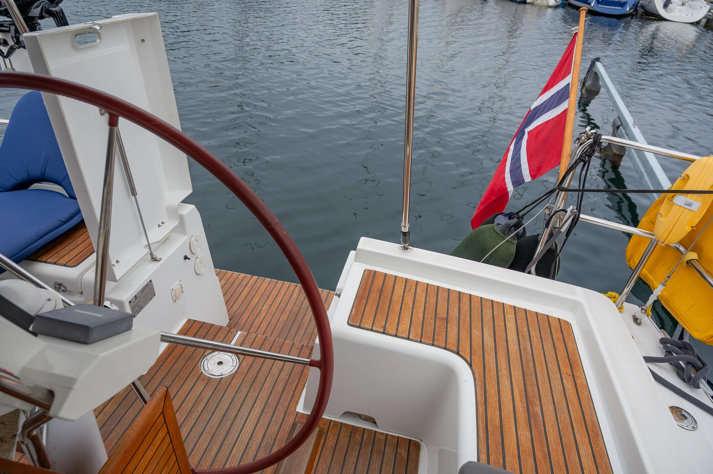 Beneteau Oceanis 37 (Serenade)  - 19