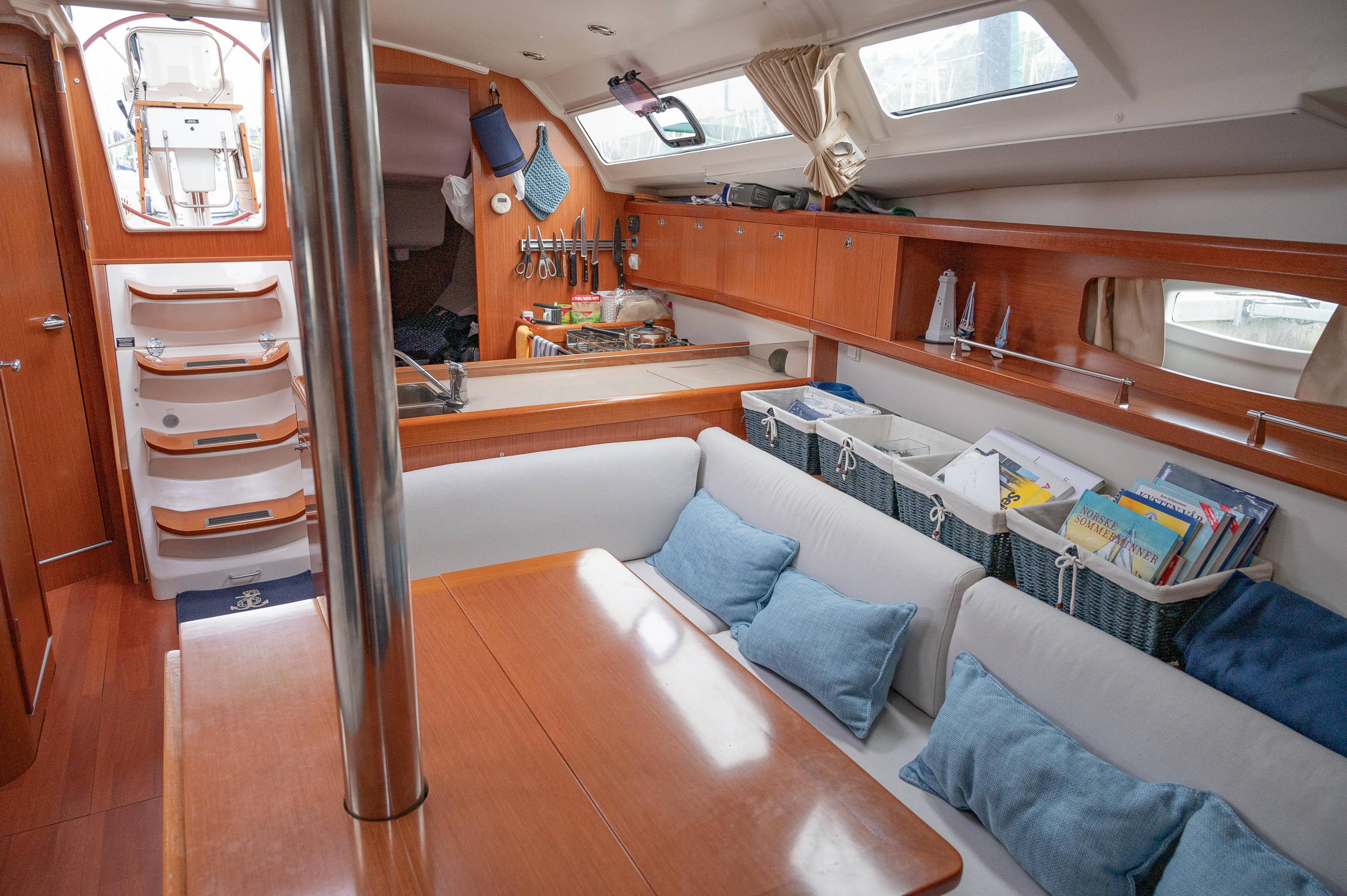 Photo #13 - Beneteau Oceanis 37 (Serenade) en Bergen - 61777