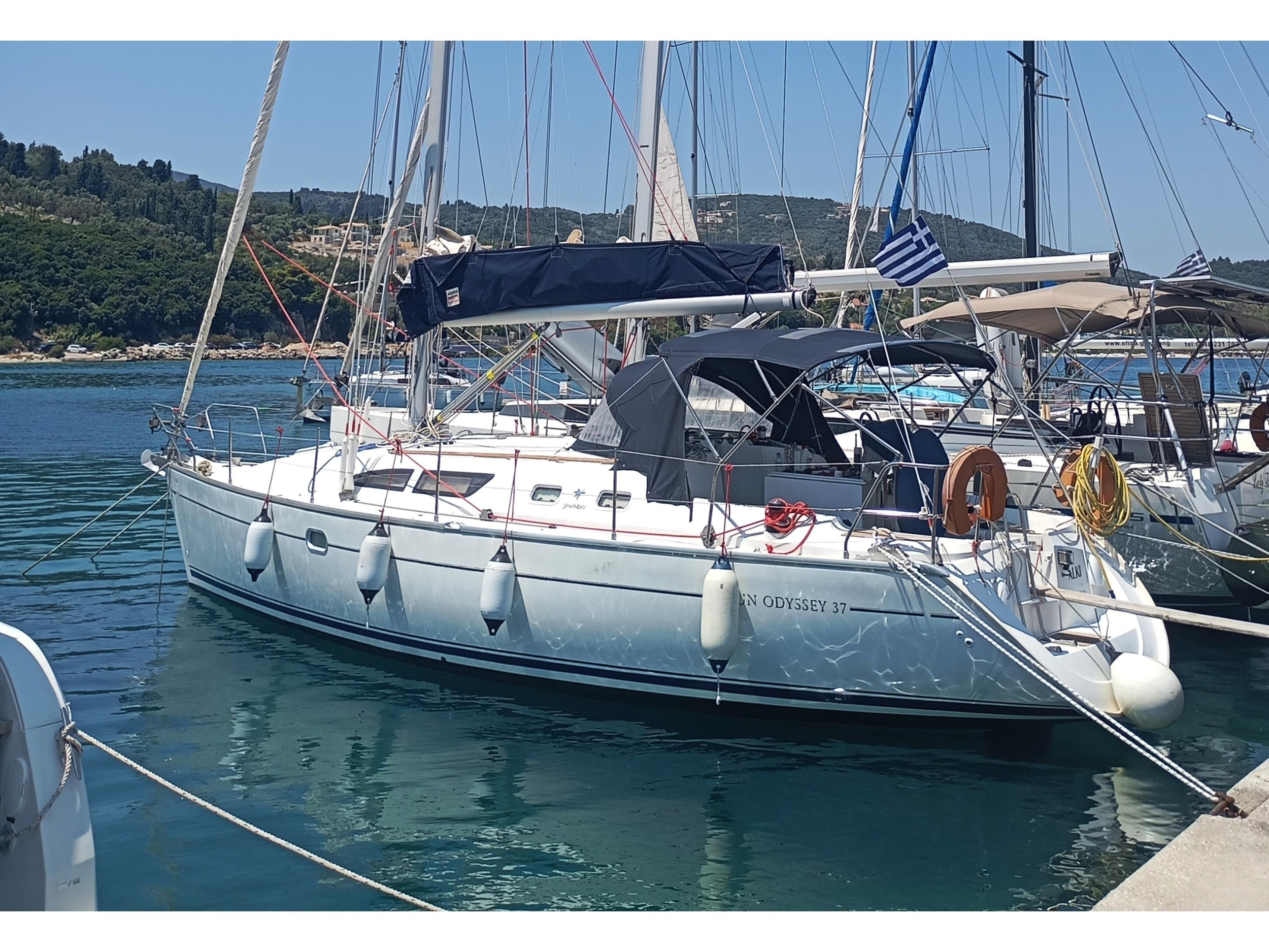 Photo #1 - Sun Odyssey 37 (ALKI) en Lefkada - 15517