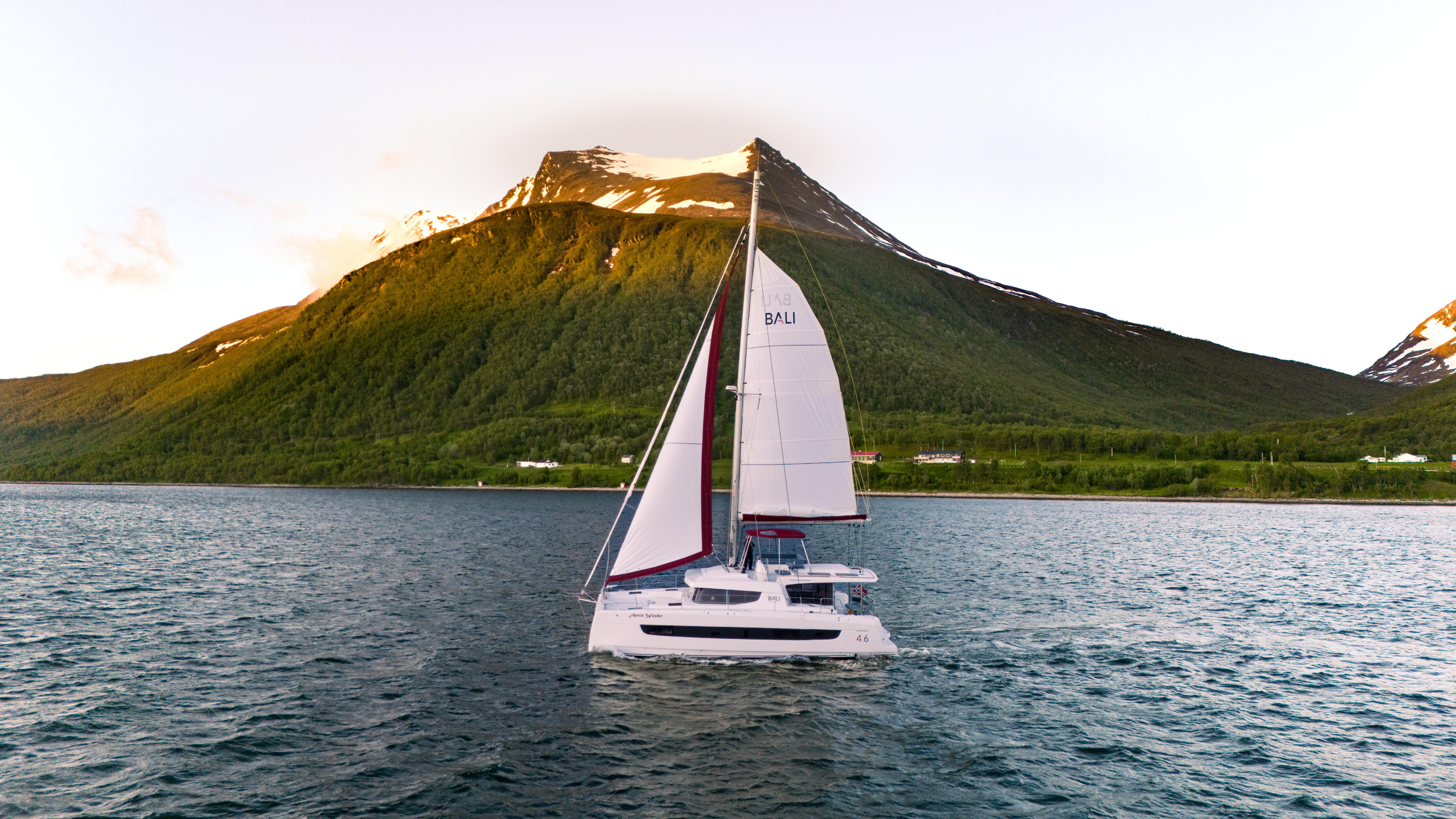 Photo #20 - Bali 4.6 (Arctic Wonder) in Tromso - 23236