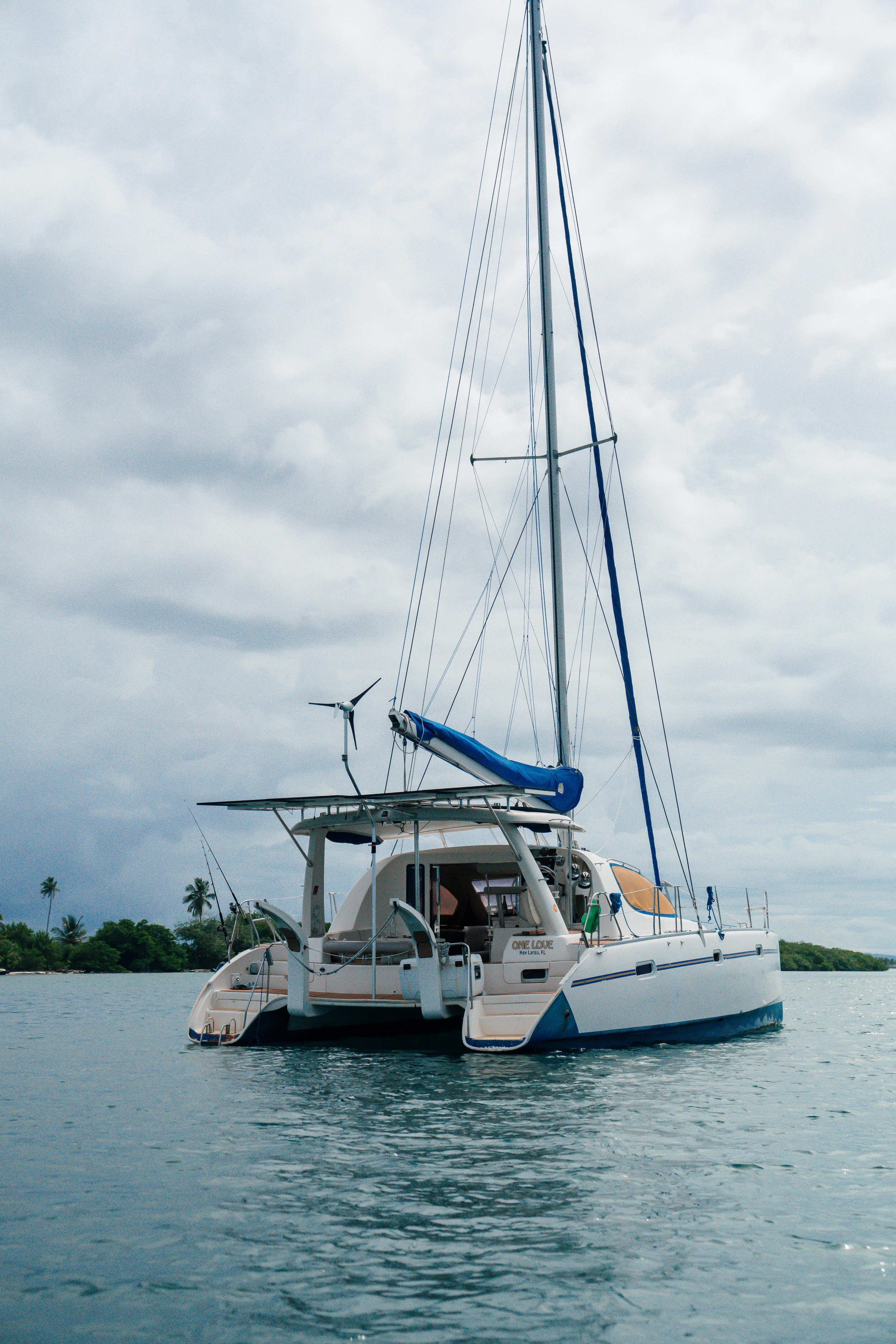 Photo #2 - Leopard 40 (One Love) in San Blas - 63672