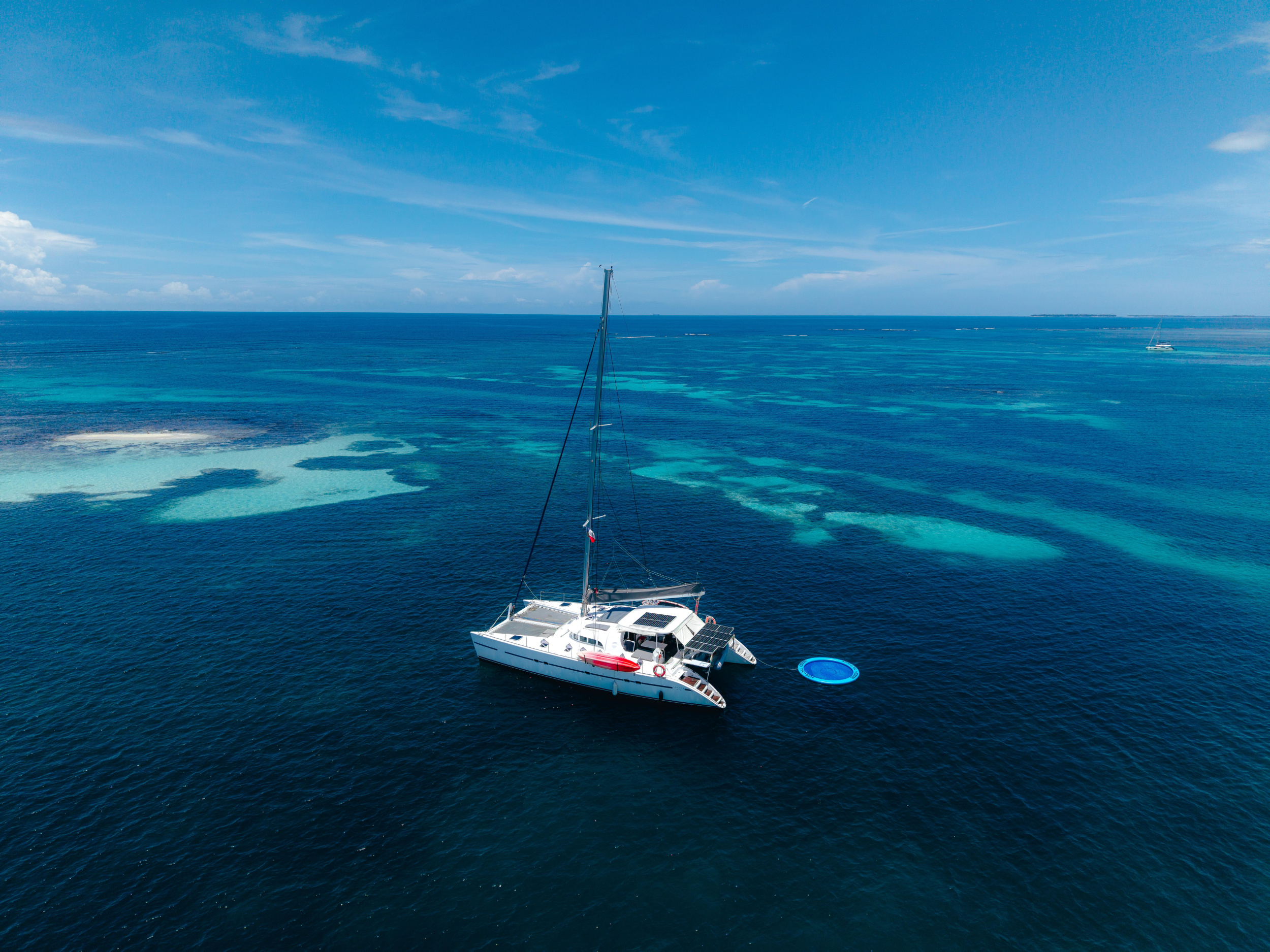 Photo #13 - Lagoon Switch 570 (Charcot) in San Blas - 63673