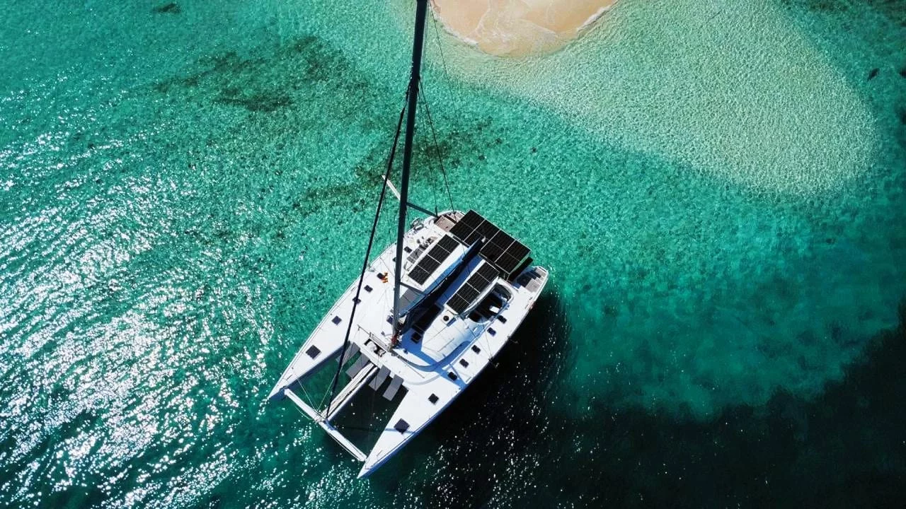 Lagoon Switch 570 (Charcot)  - 4
