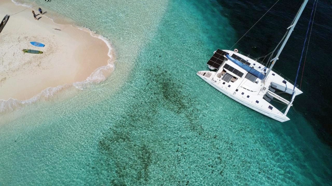 Photo #35 - Lagoon Switch 570 (Charcot) in San Blas - 63673
