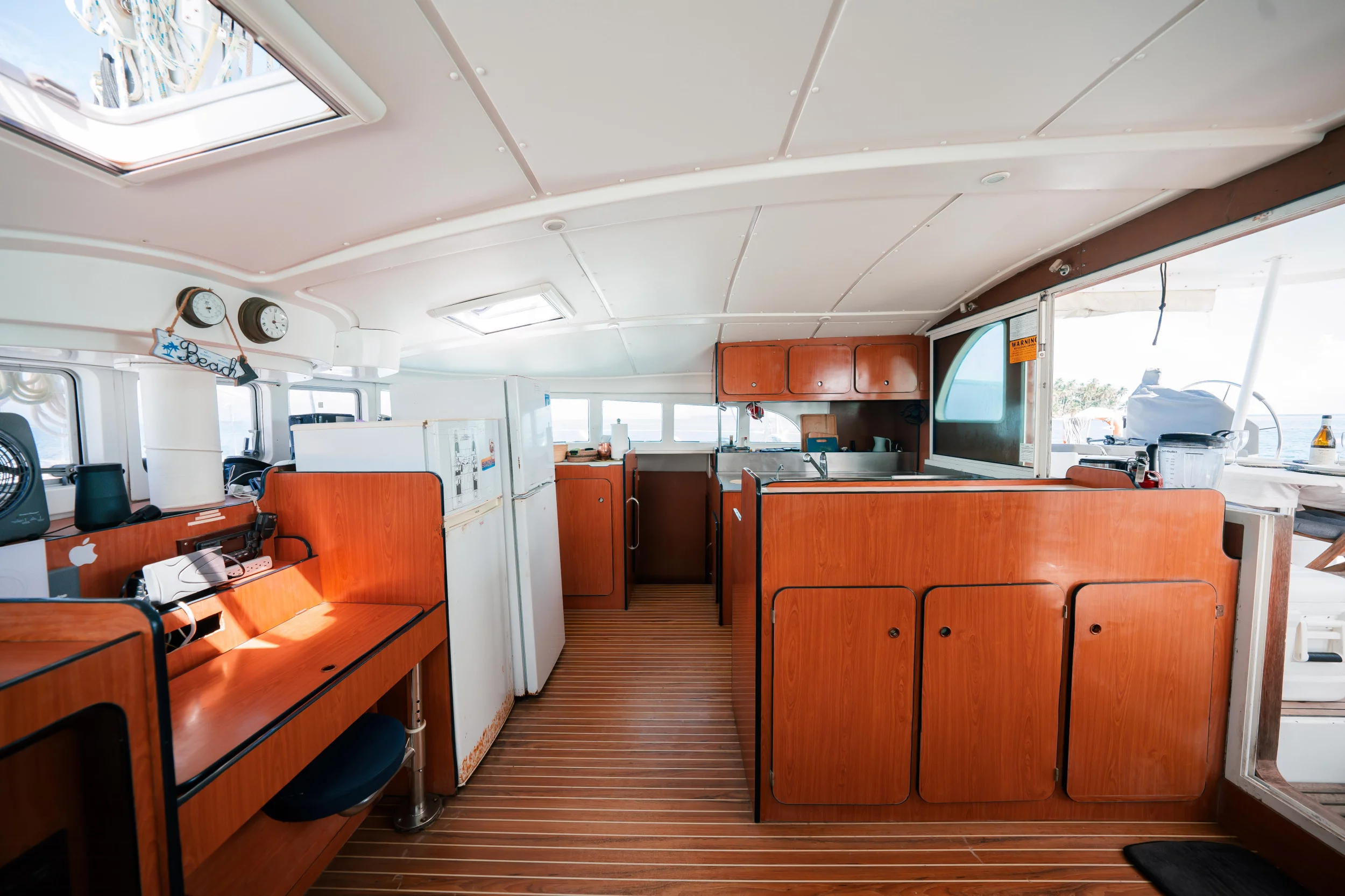 Lagoon Switch 570 (Charcot)  - 30