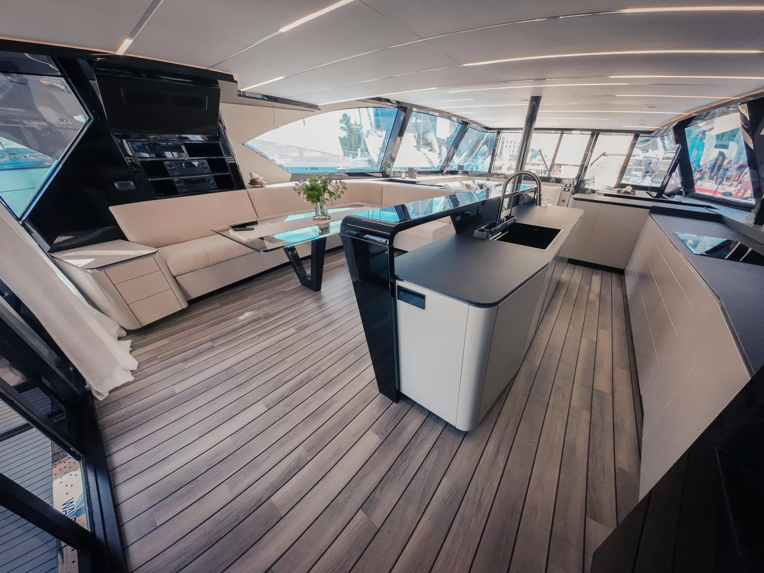 Wave 60 (Summer) Interior image - 11