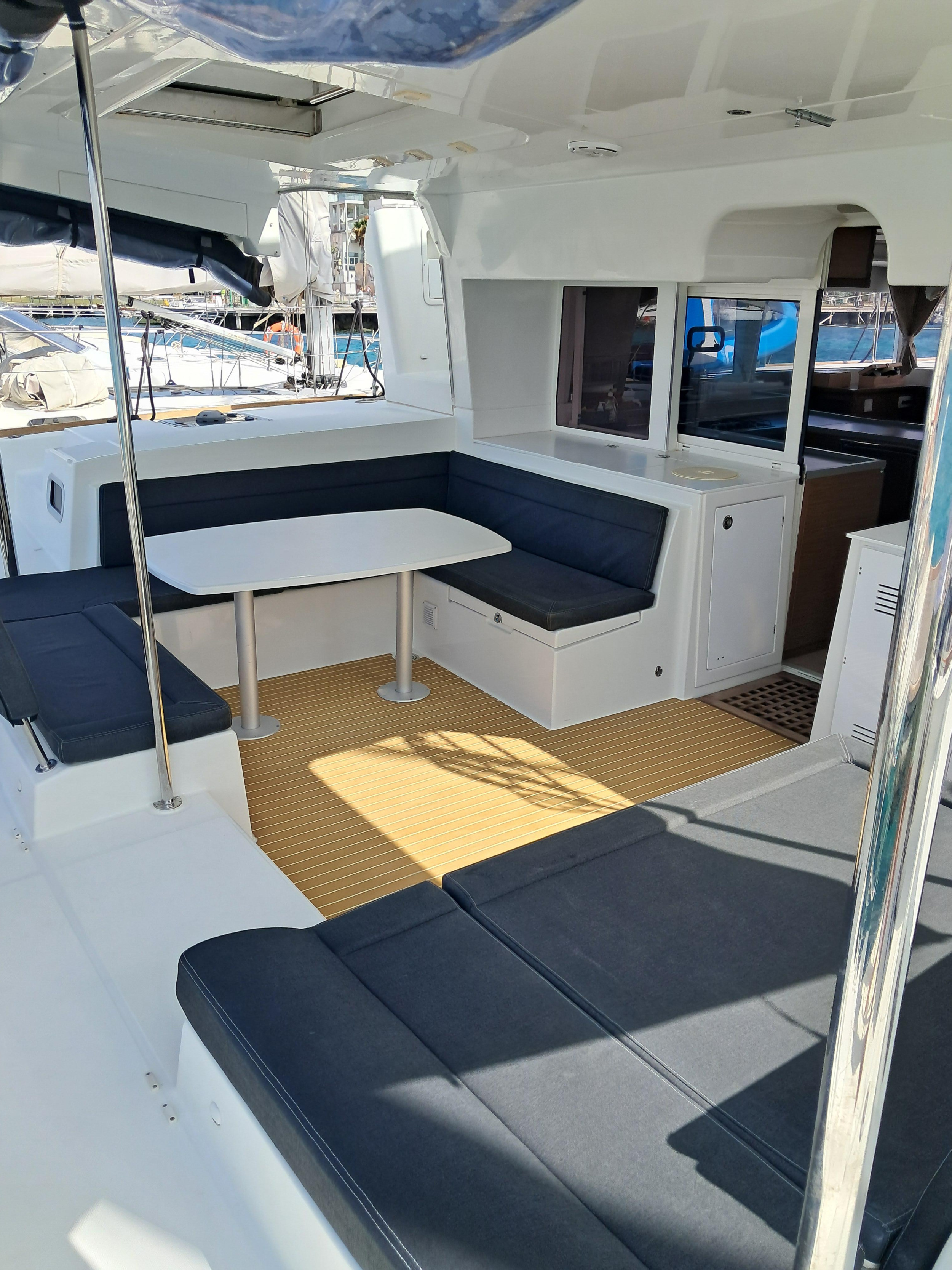 Photo #34 - Lagoon 450 Flybridge (Harael) en Golfo Aranci - 8774
