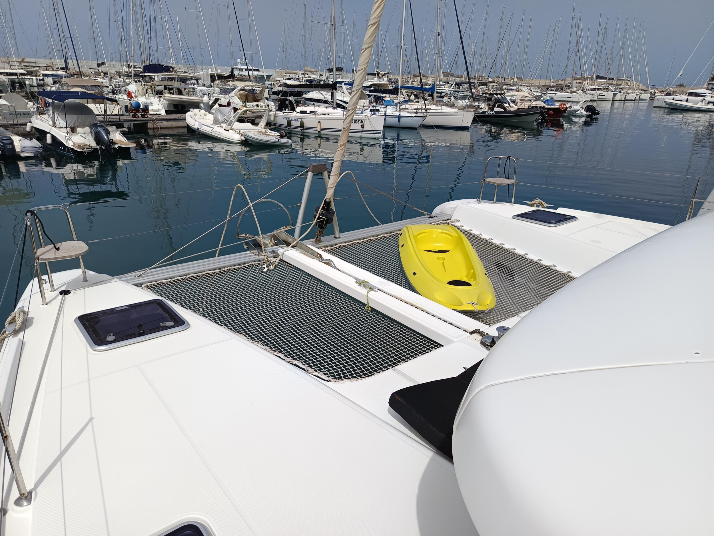 Photo #7 - Lagoon 42 (Waterworld) in Capo d'Orlando - 11499