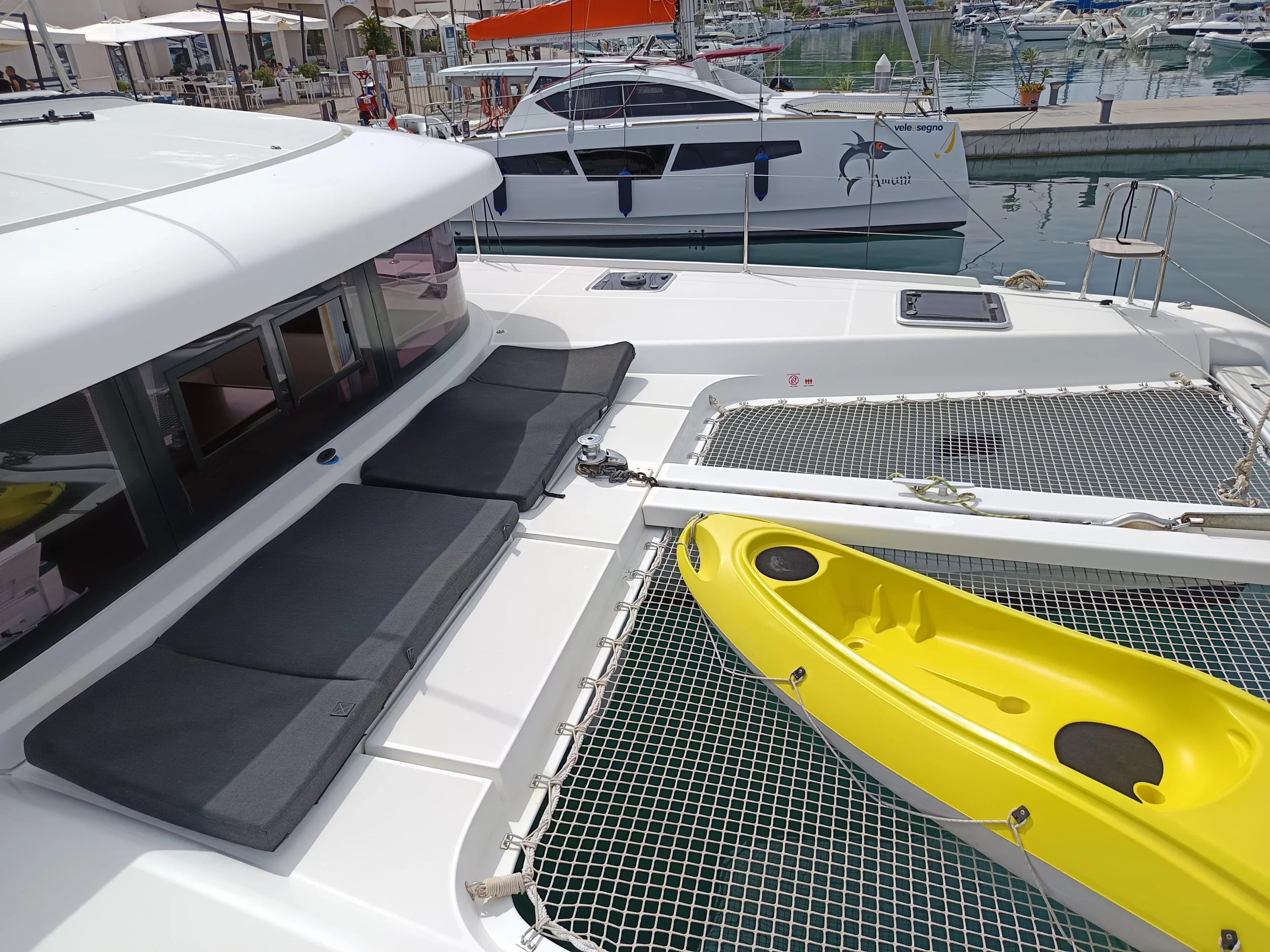 Lagoon 42 (Waterworld)  - 102
