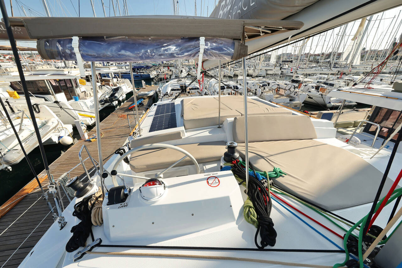 Photo #27 - Bali 4.2 (Azul) in Procida - 22737
