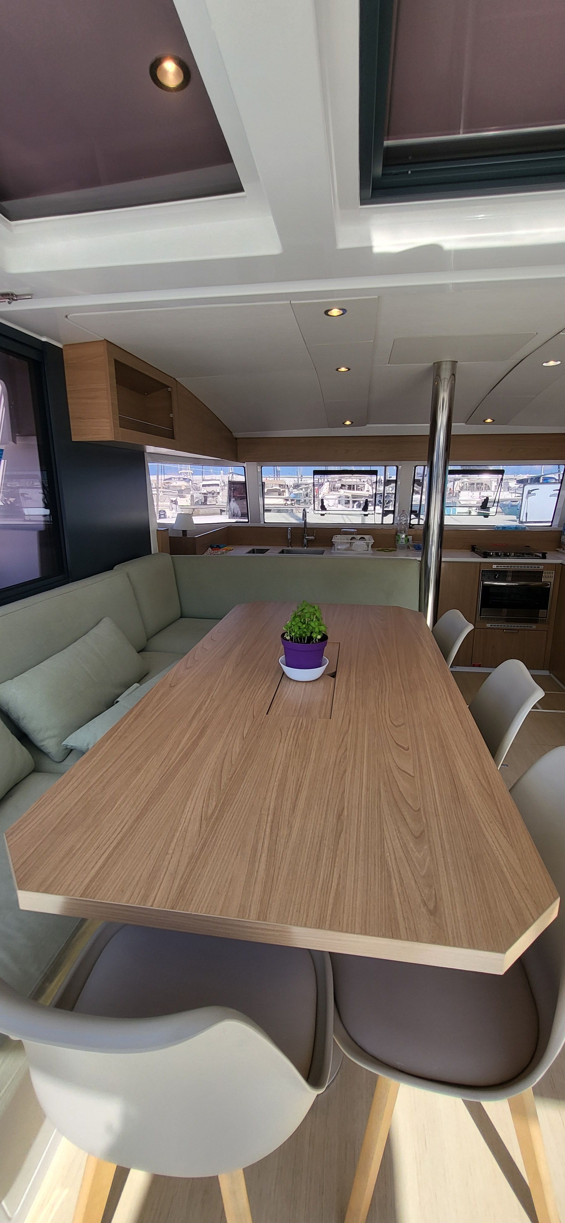 Photo #2 - Bali Catsmart (Enterprise) en Torre Del Greco - 63335