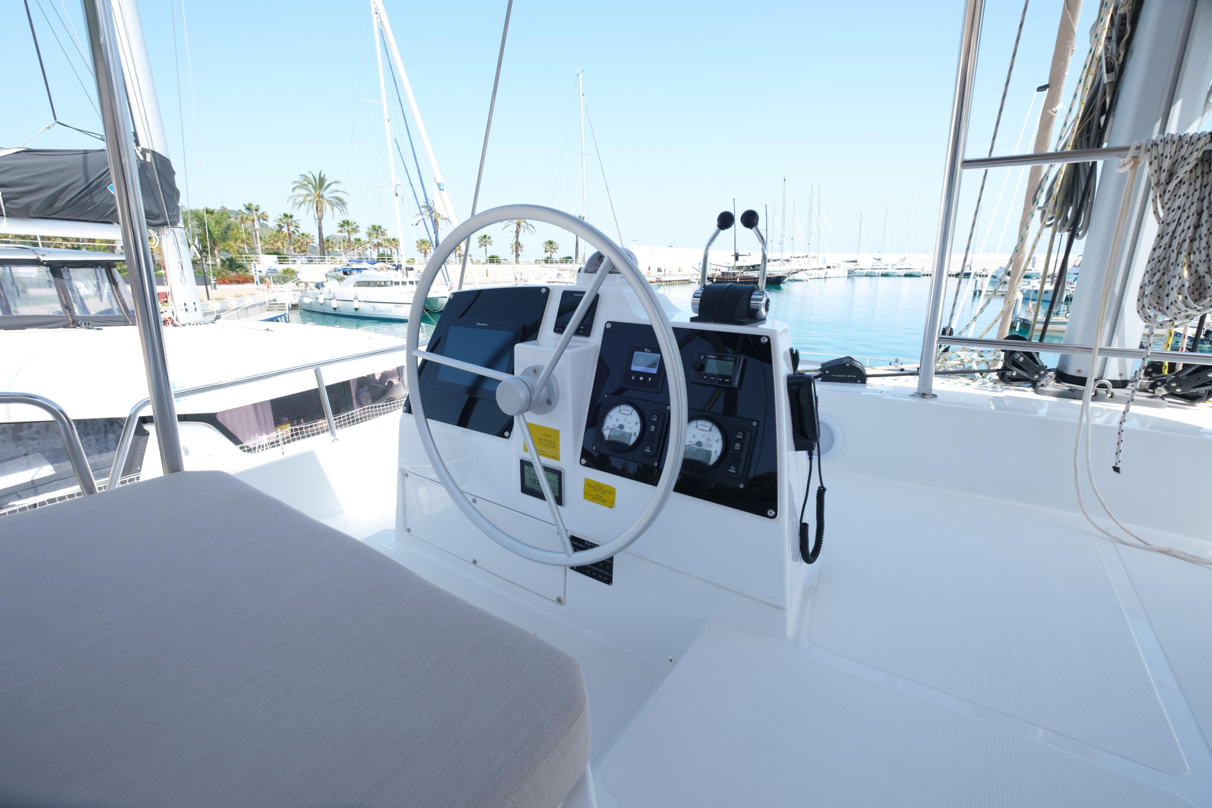 Photo #40 - Bali 4.6 (Migaloo) in Capo d'Orlando - 15212