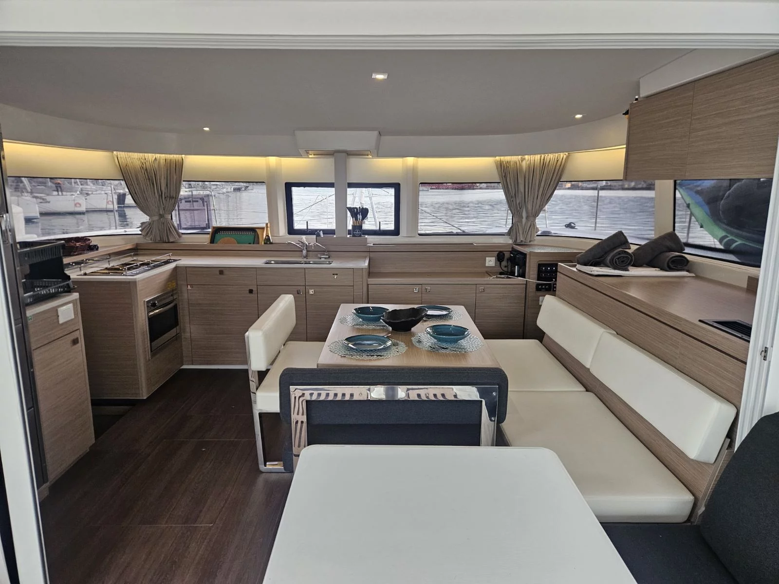 Lagoon 43 (Aelia) Interior image - 18