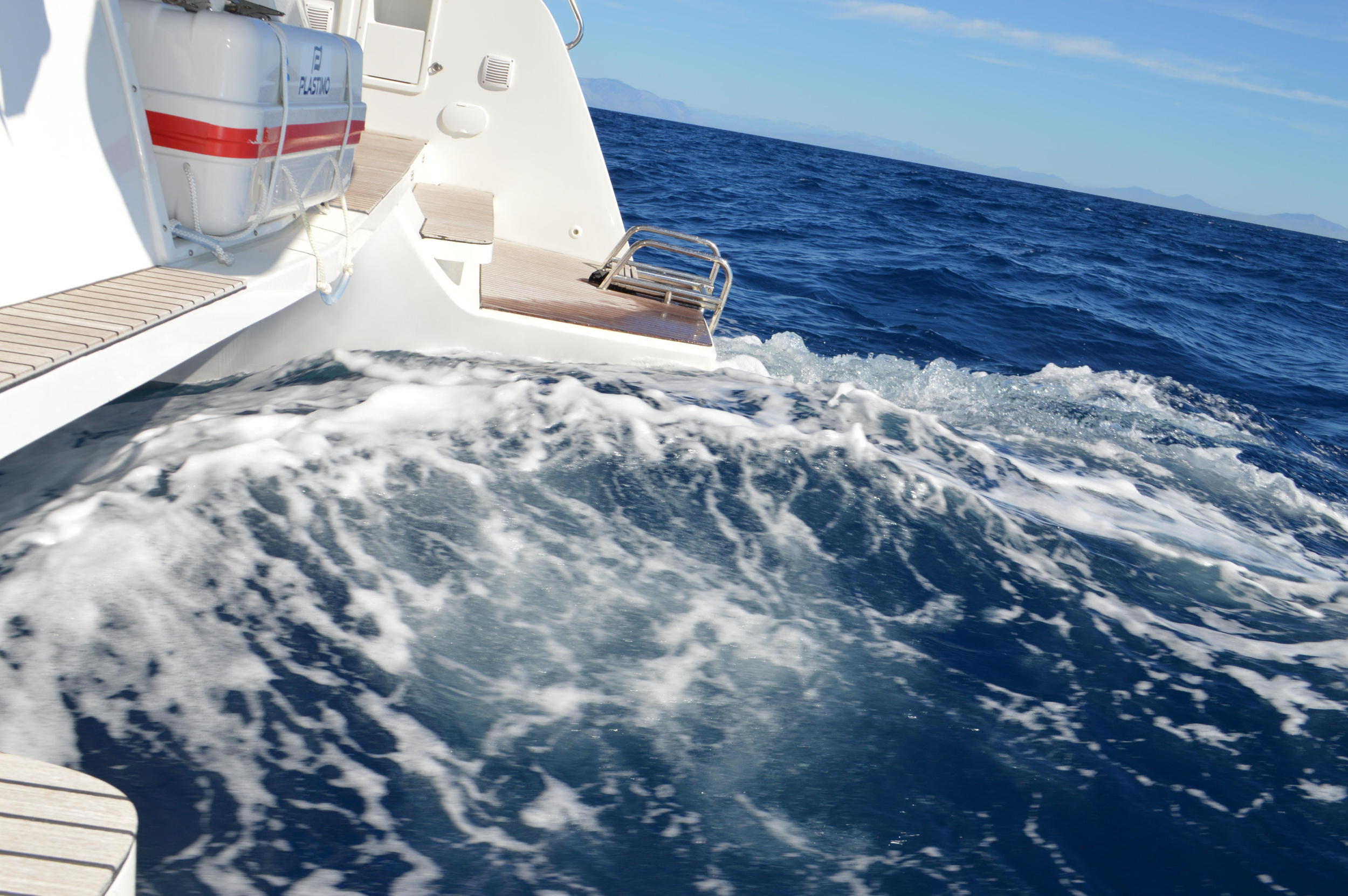 Photo #18 - Lagoon 42 (Odissea) in Simpson Bay - 63674