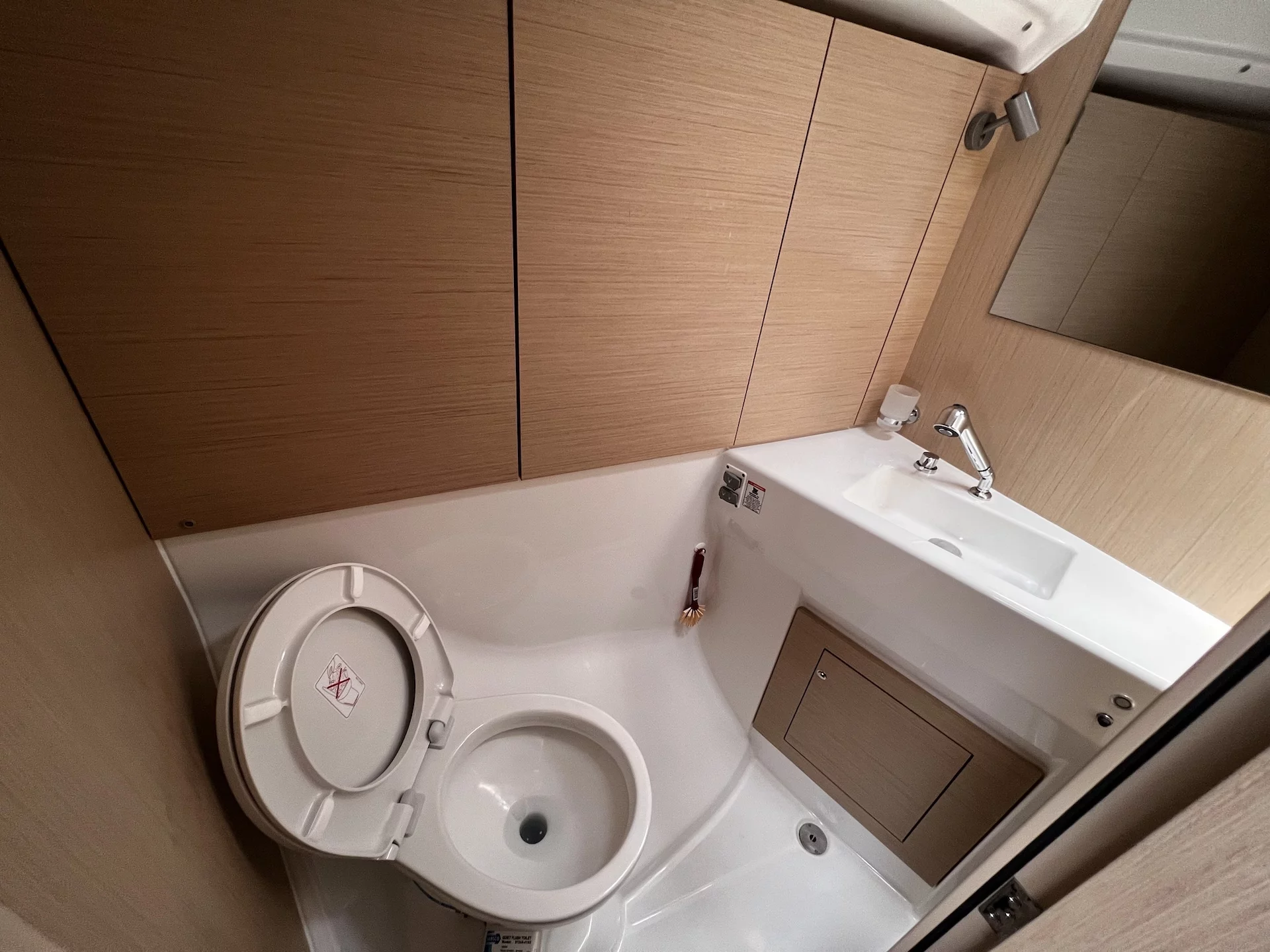 Oceanis 40.1 (Elizabeth)  - 3
