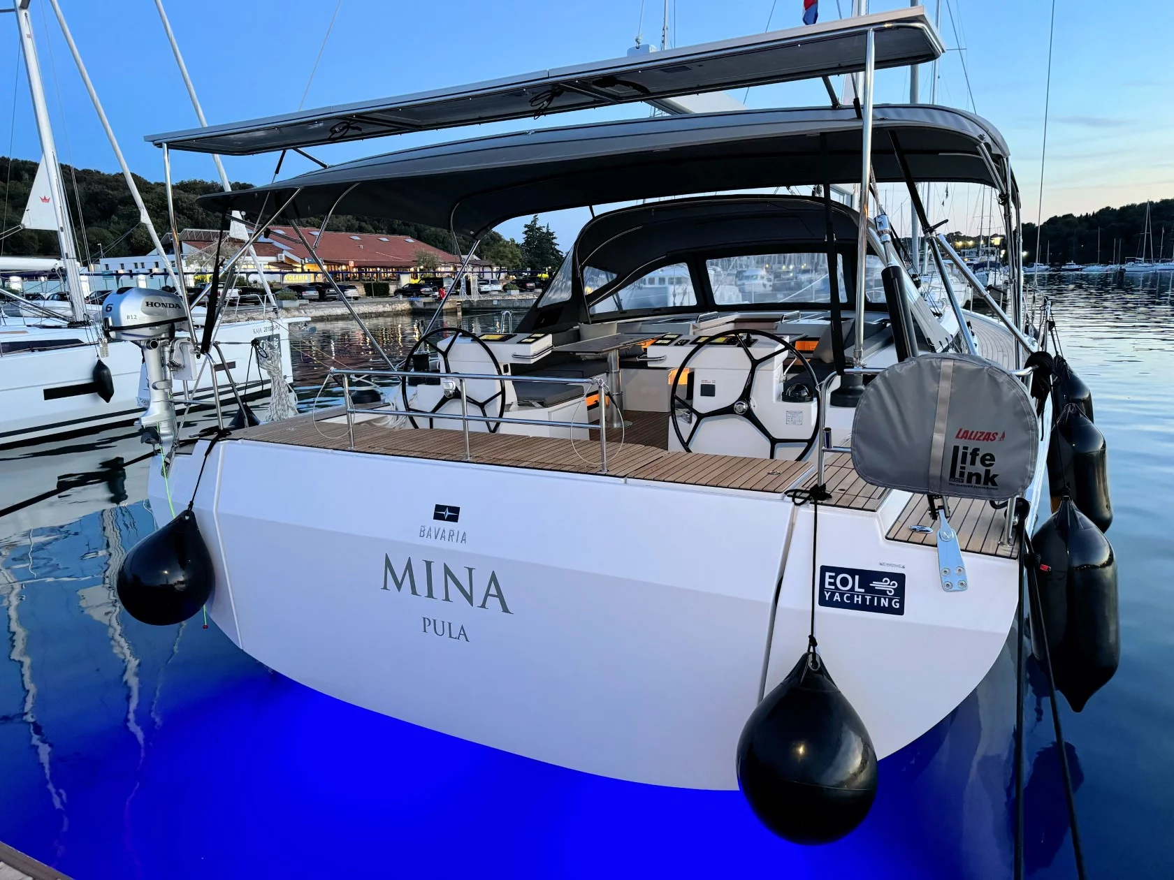 Bavaria C57 Style (Mina)  - 15