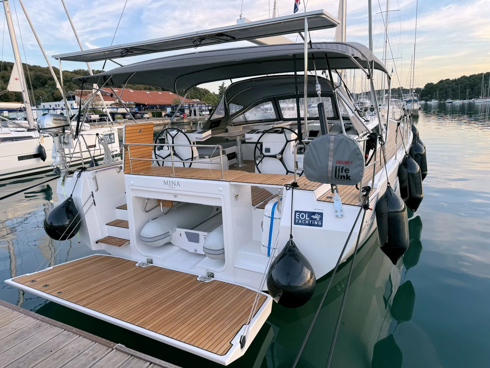Bavaria C57 Style (Mina)  - 31
