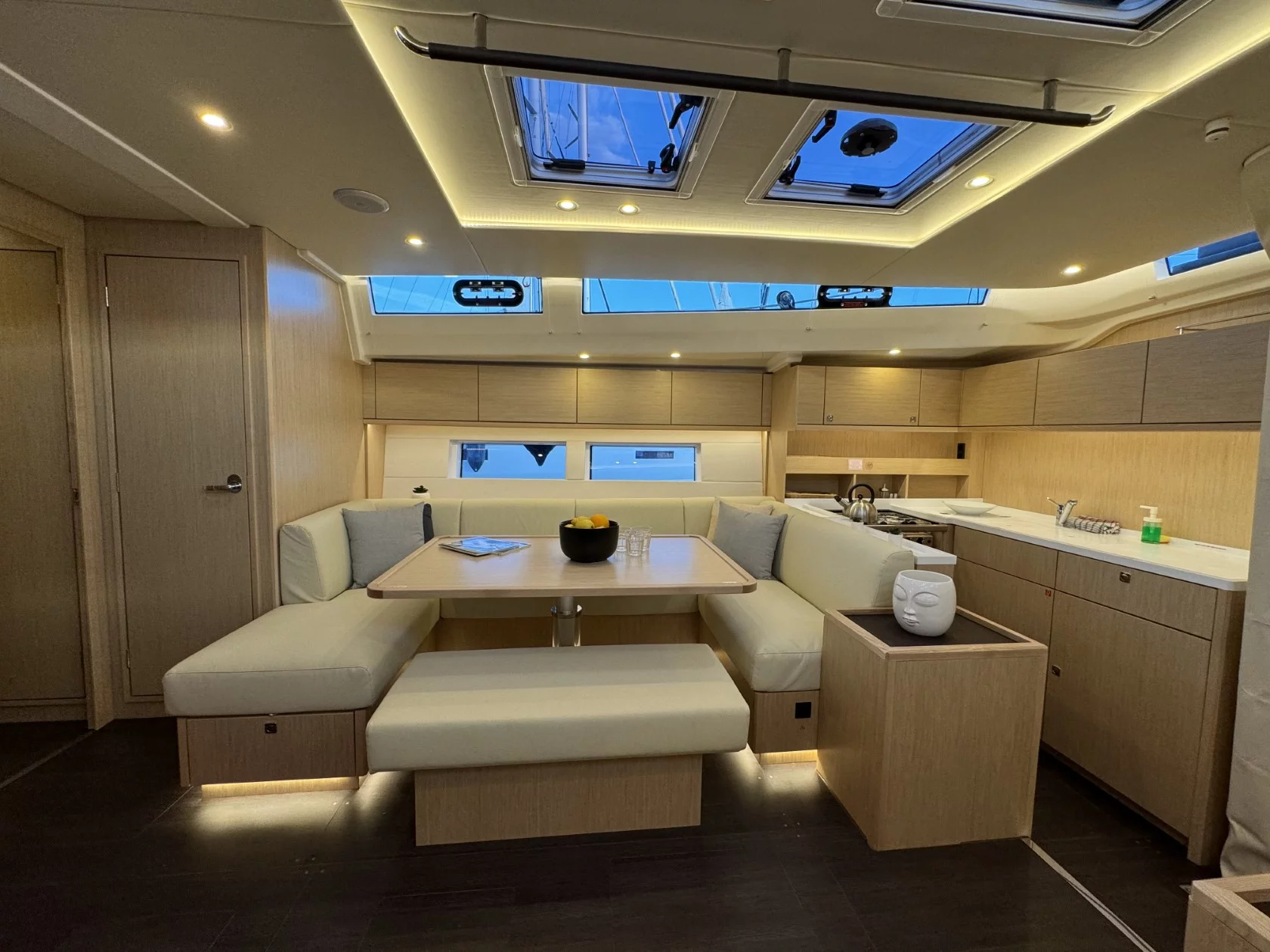 Bavaria C57 Style (Mina)  - 23