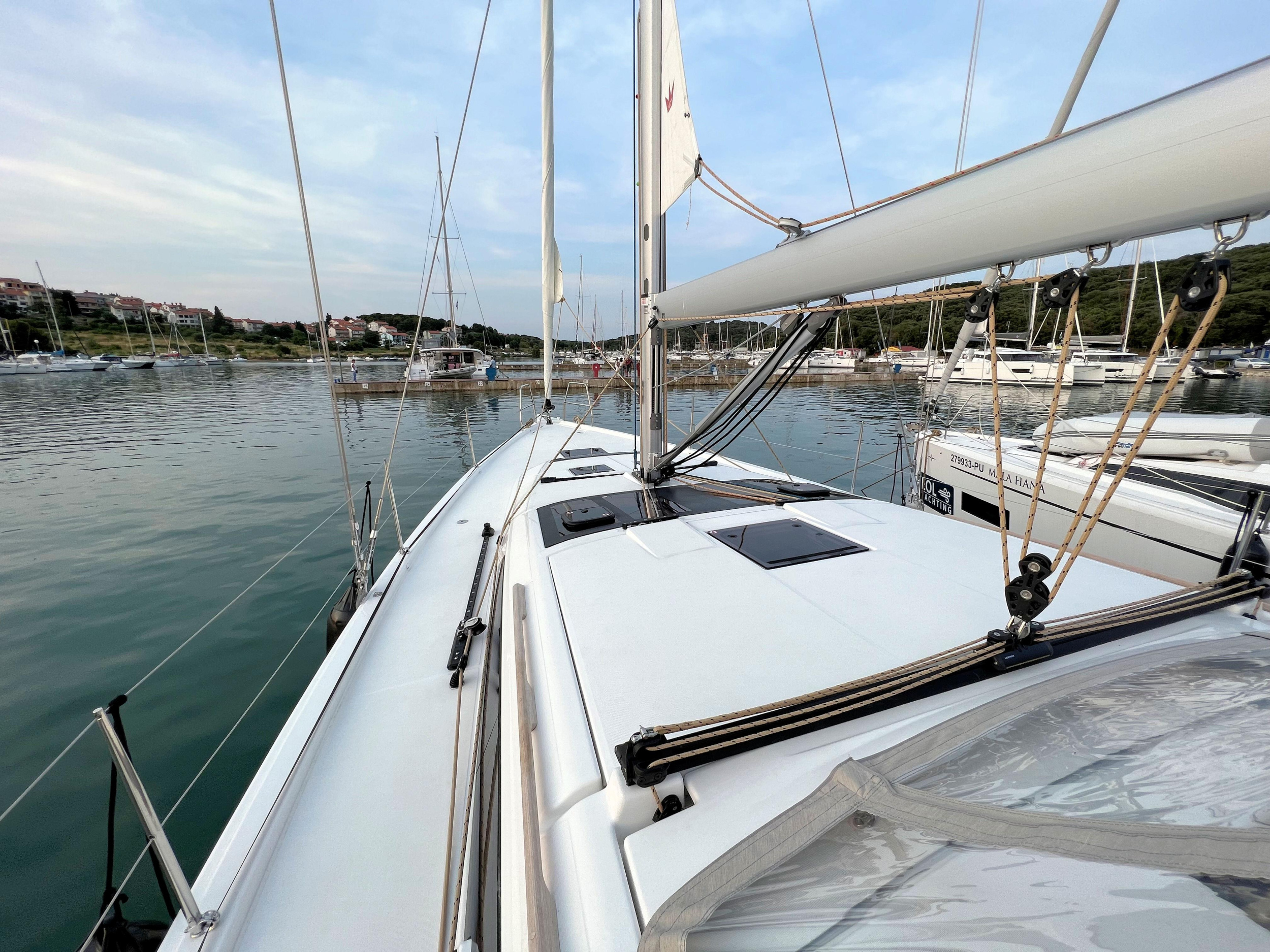 Photo #7 - Dufour 430 Grand Large (Kaja) in Pula - 17959
