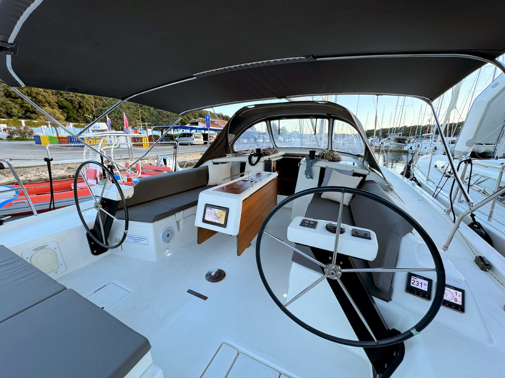 Photo #42 - Dufour 430 Grand Large (Levan) in Pula - 23115