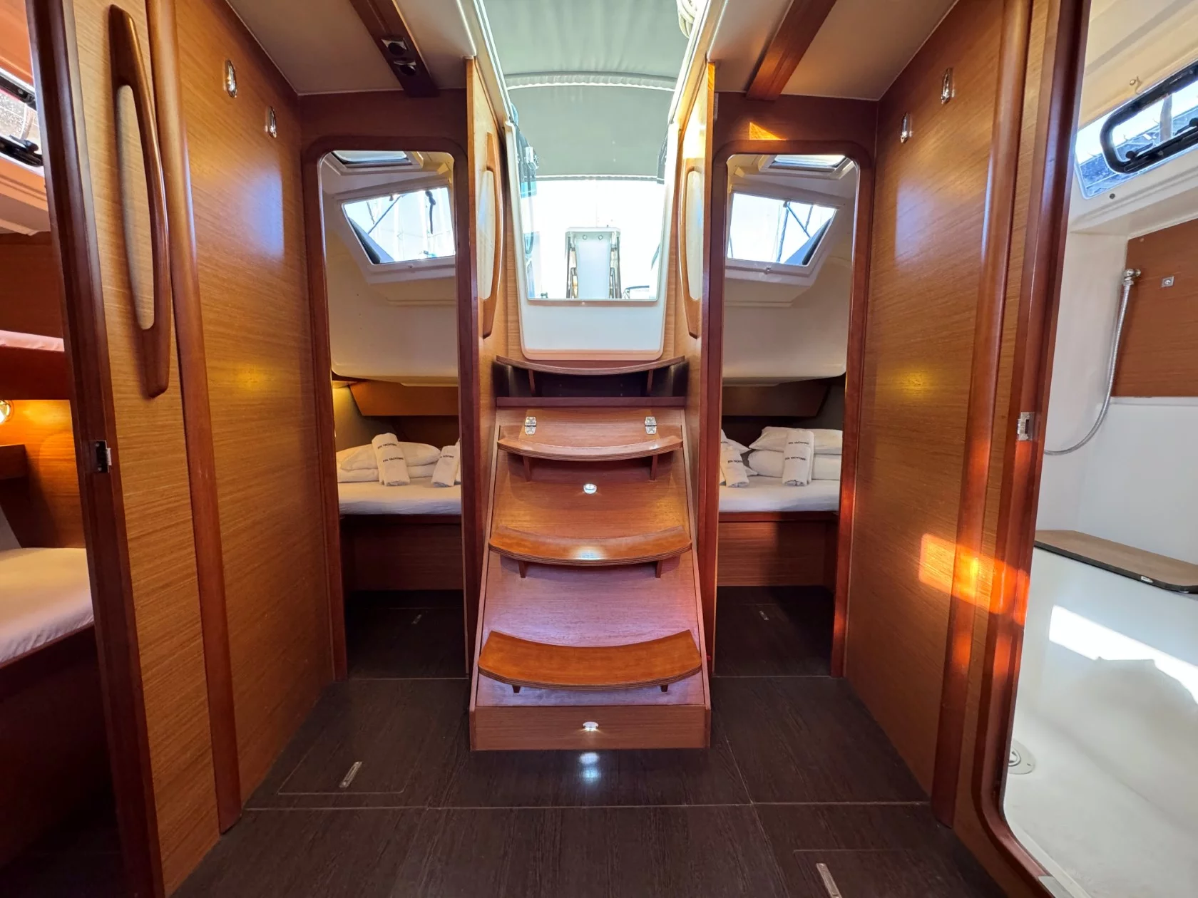 Dufour 430 Grand Large (Levan)  - 23