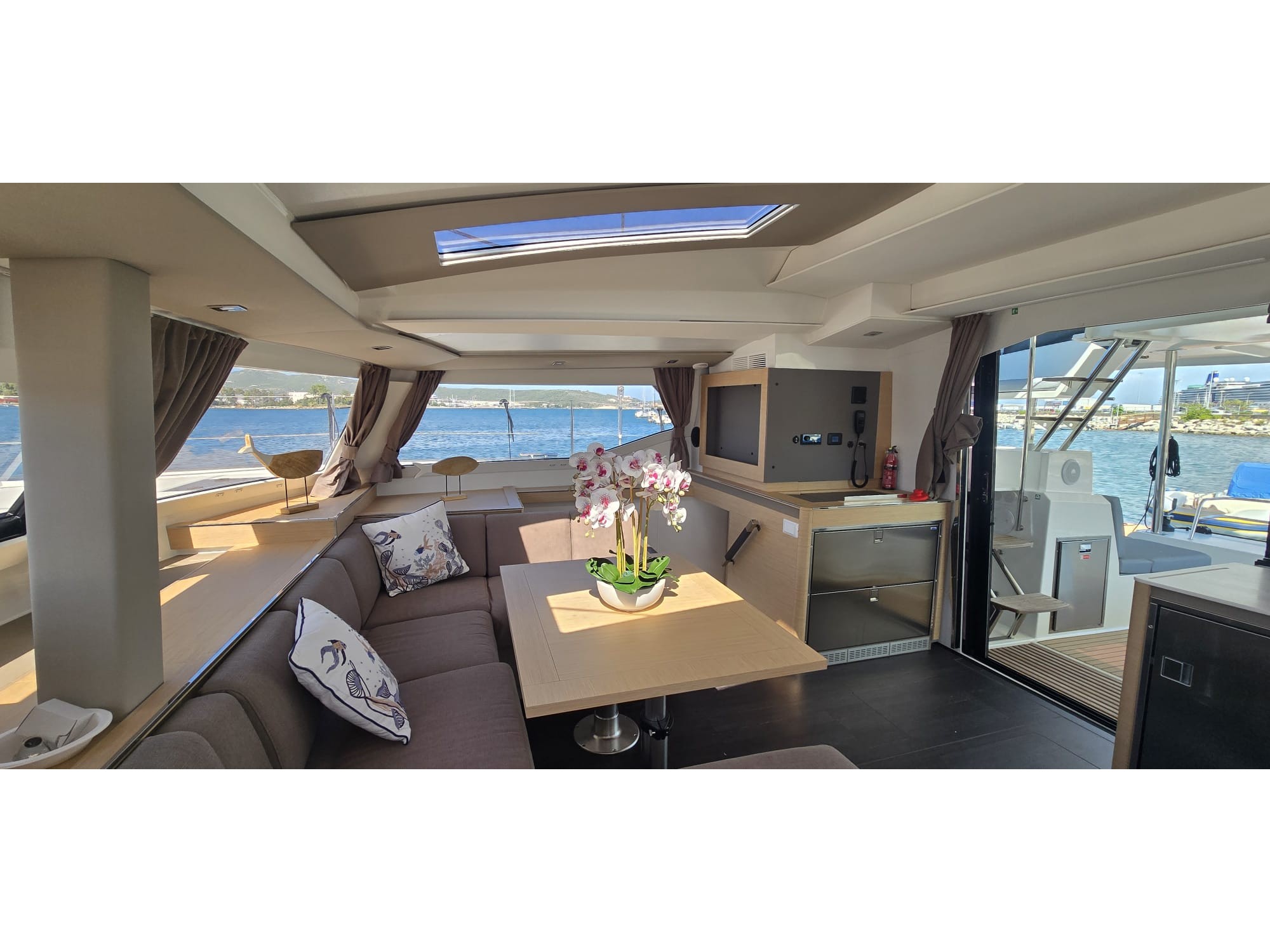 Photo #7 - Fountaine Pajot Elba 45 (Ruinart) en Nea Moudania - 23200