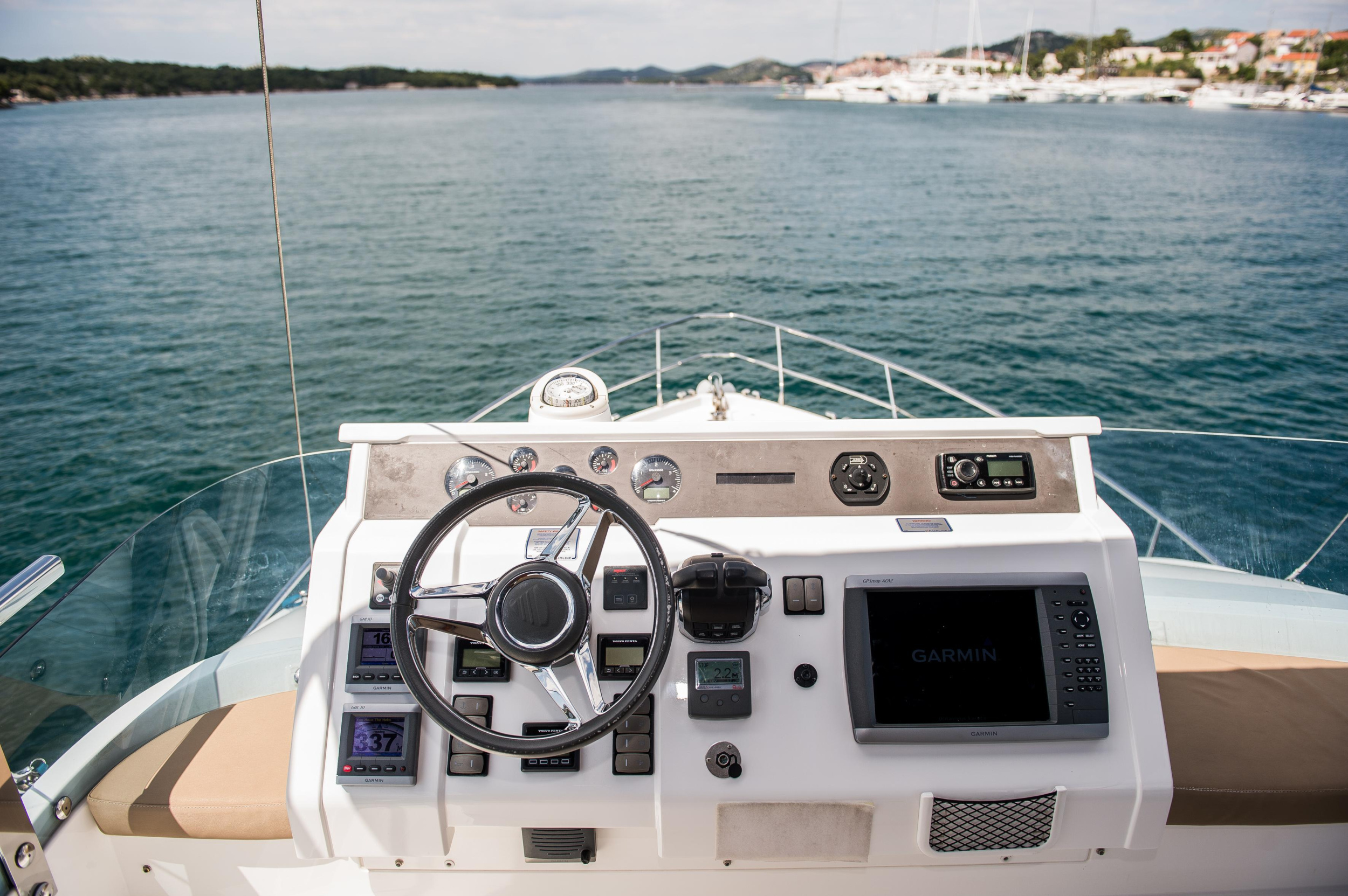 Photo #19 - Fairline Squadron 42 (Solitaire) in Sibenik - 9577