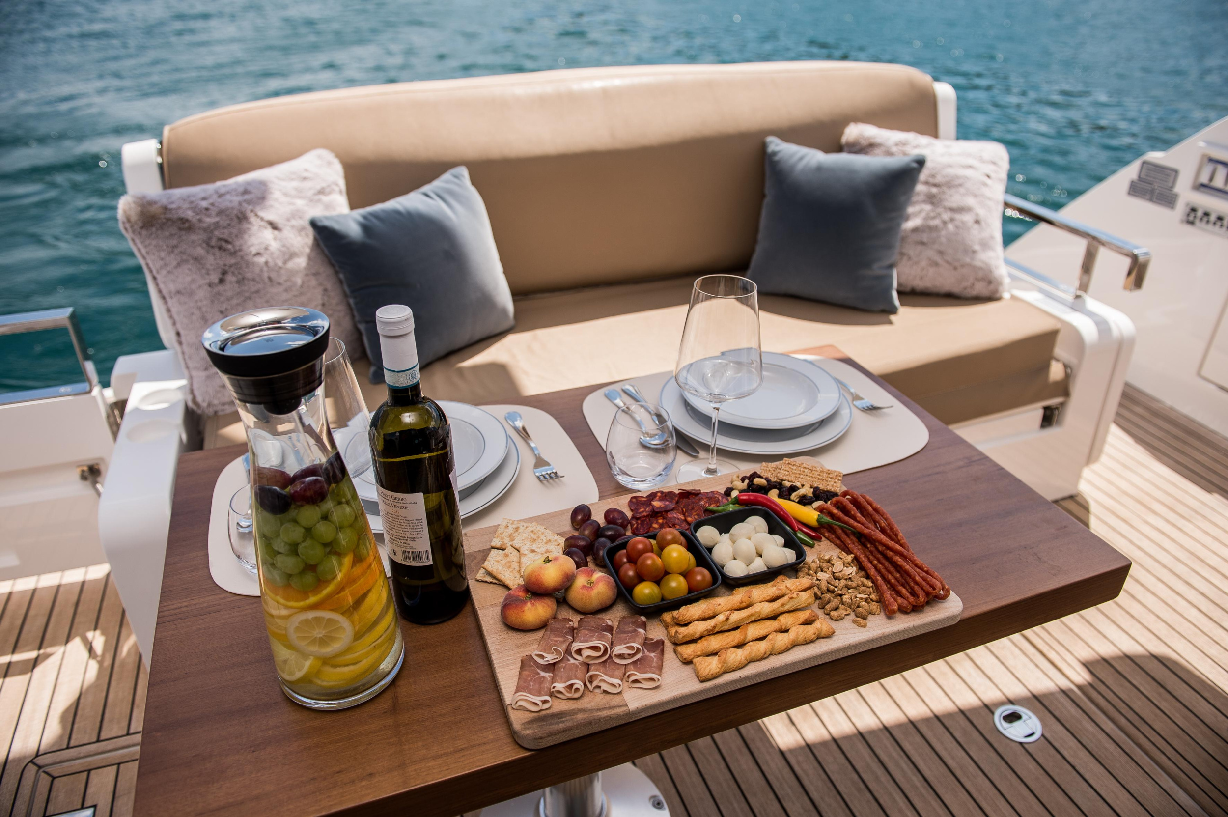 Photo #7 - Fairline Squadron 42 (Solitaire) in Sibenik - 9577