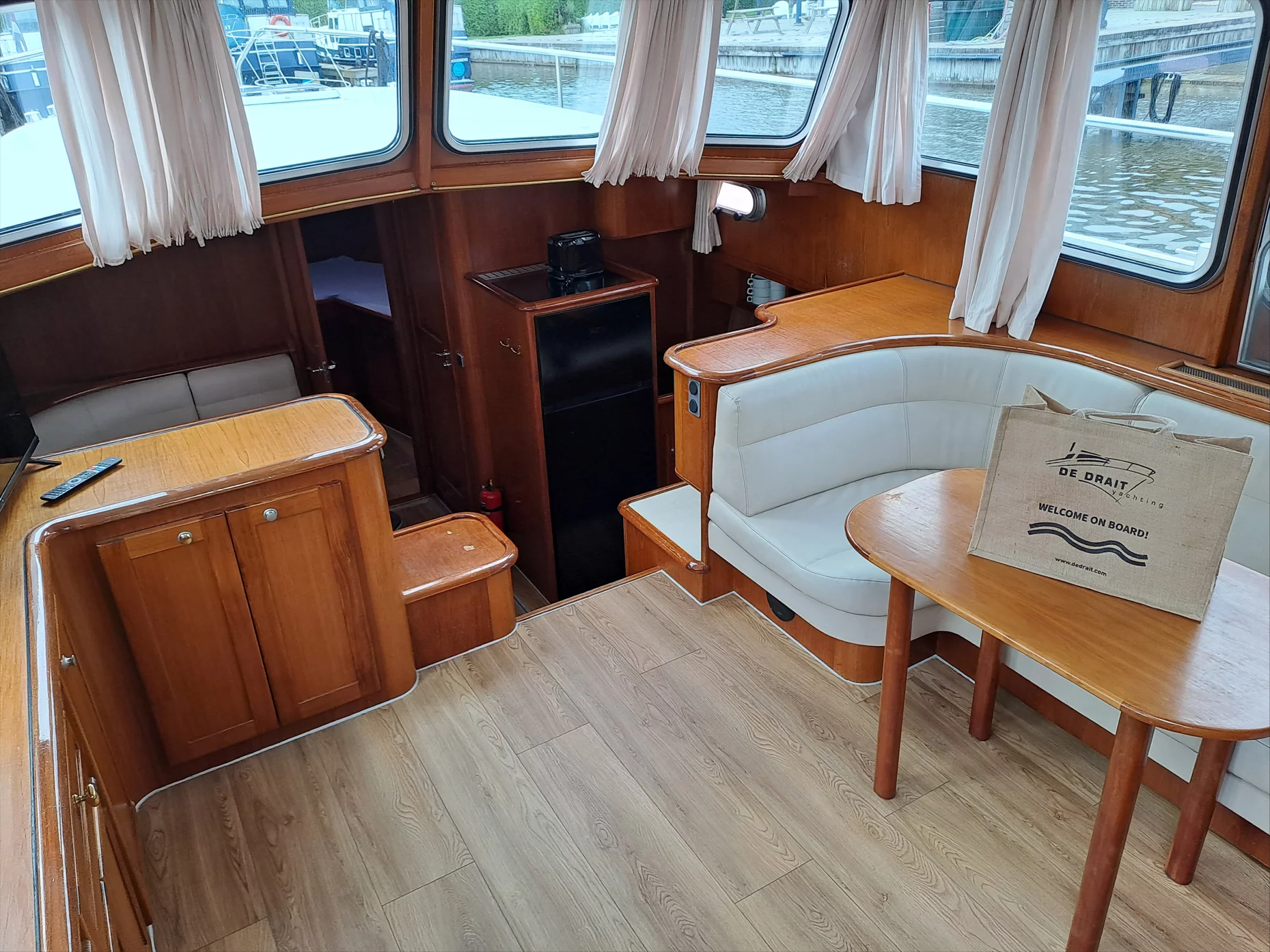 Classicline 1300 (6) 50 (Drait 50) Interior image - 1
