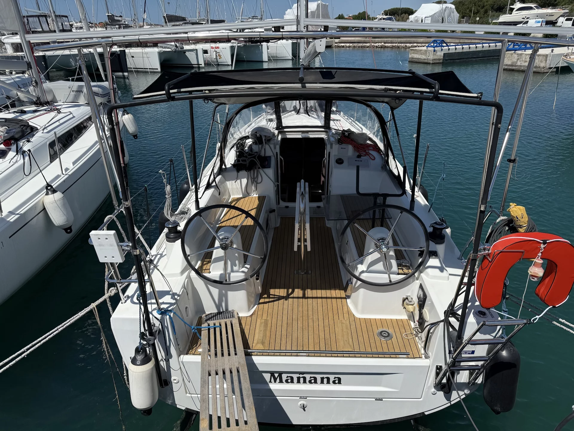 Oceanis 30.1 (Mañana)  - 12