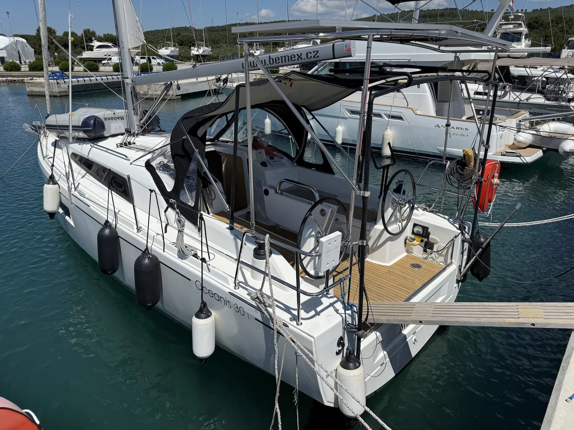Oceanis 30.1 (Mañana)  - 5