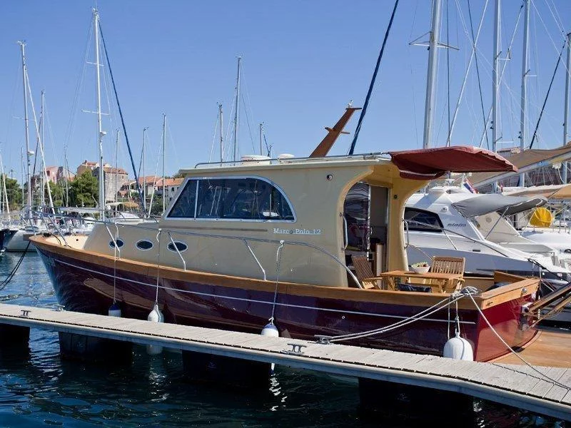 Marco Polo 12 (RED BULL) exterior - 14