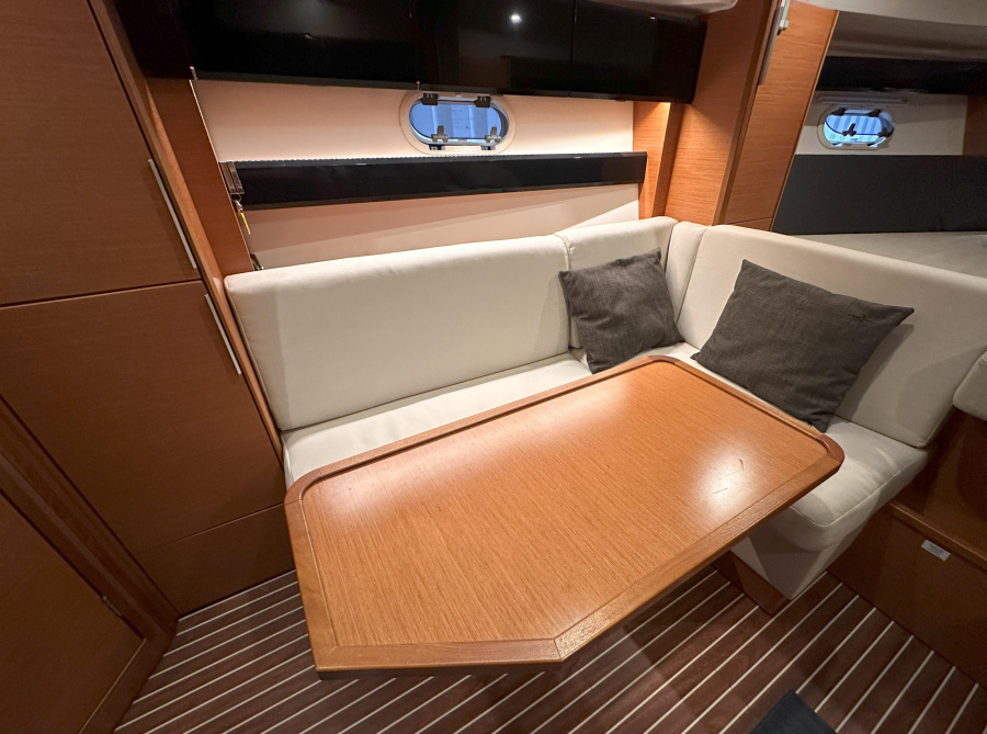 Photo #20 - Bavaria Sport 330 HT (SUNSET) en Trogir - 21740