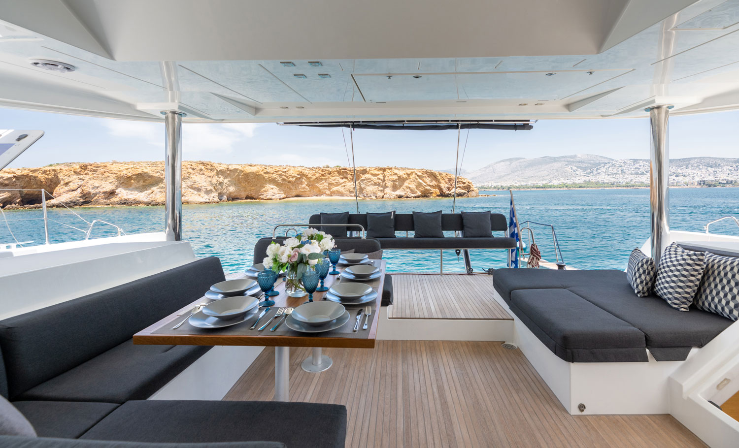 Photo #3 - Lagoon 52 - 6 Cabin (Royal Hearts ( - - Refit 2024)) in Athen - 24503