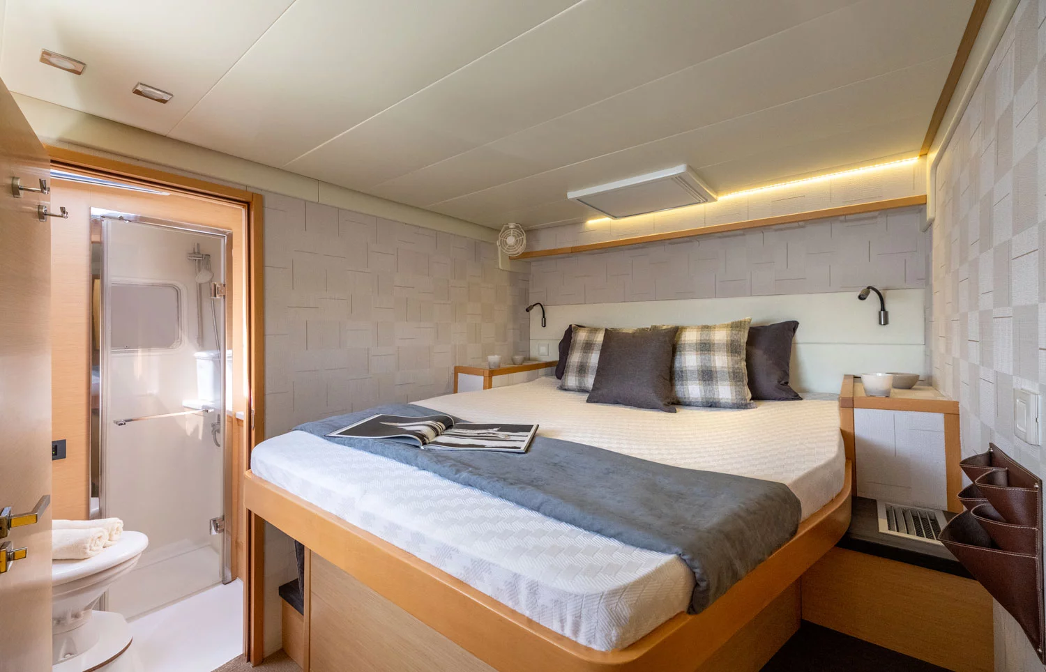 Lagoon 52 - 6 Cabin (Royal Hearts ( - - Refit 2024))  - 1