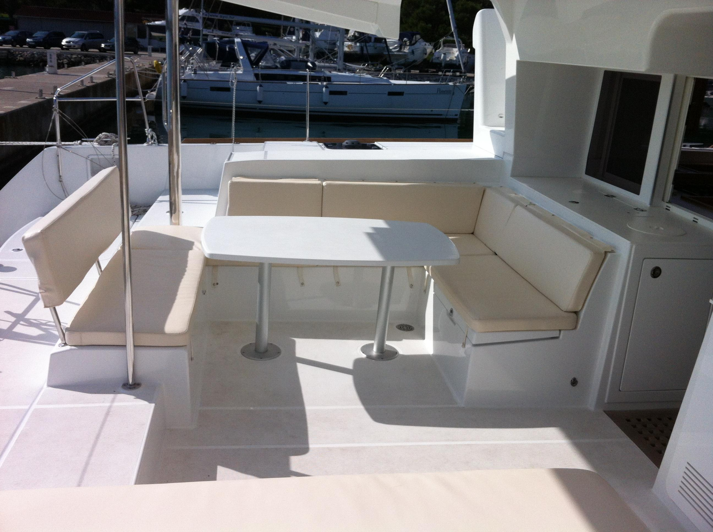 Photo #13 - Lagoon 450 (Bevanda) in Krk - 17211