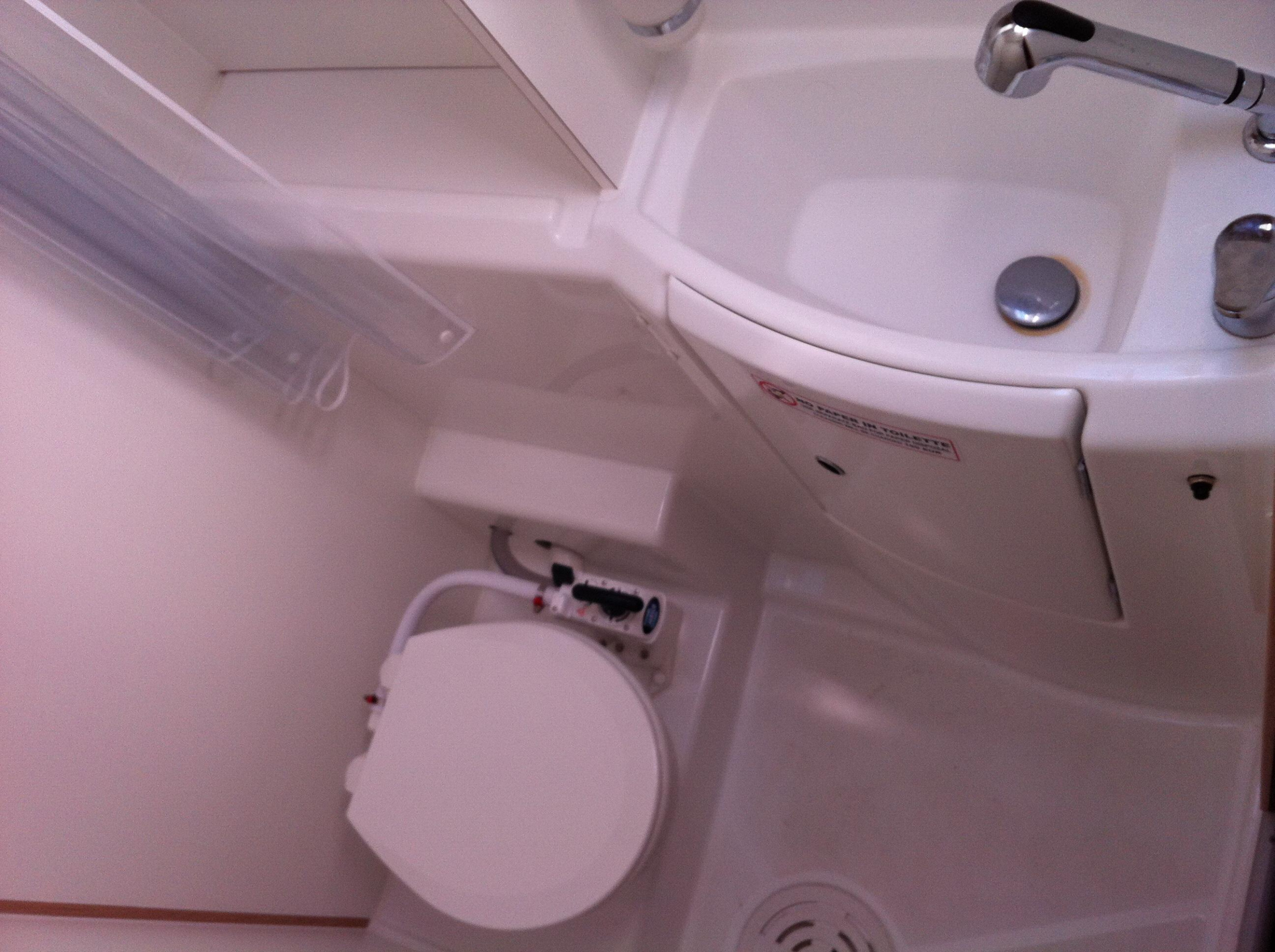 Photo #21 - Lagoon 400 S2 (Evelina) en Krk - 17208