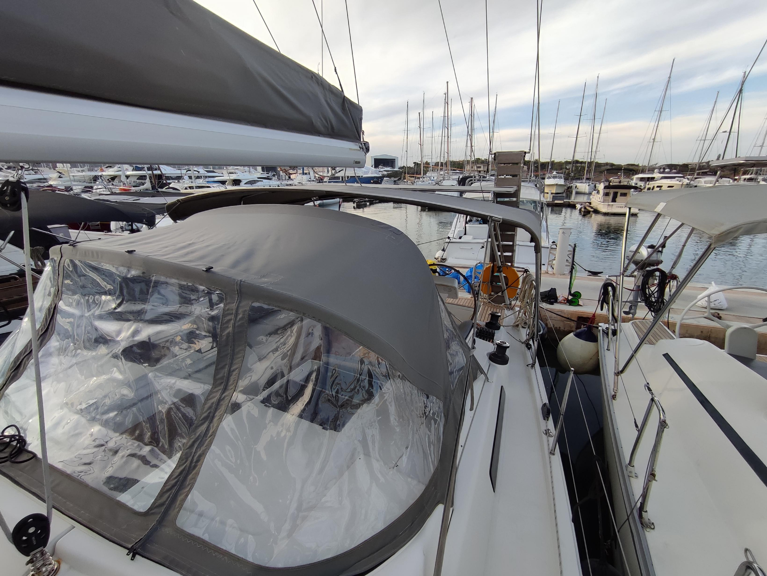 Photo #2 - Hanse 458 (Astrea) in Lavrion - 15187
