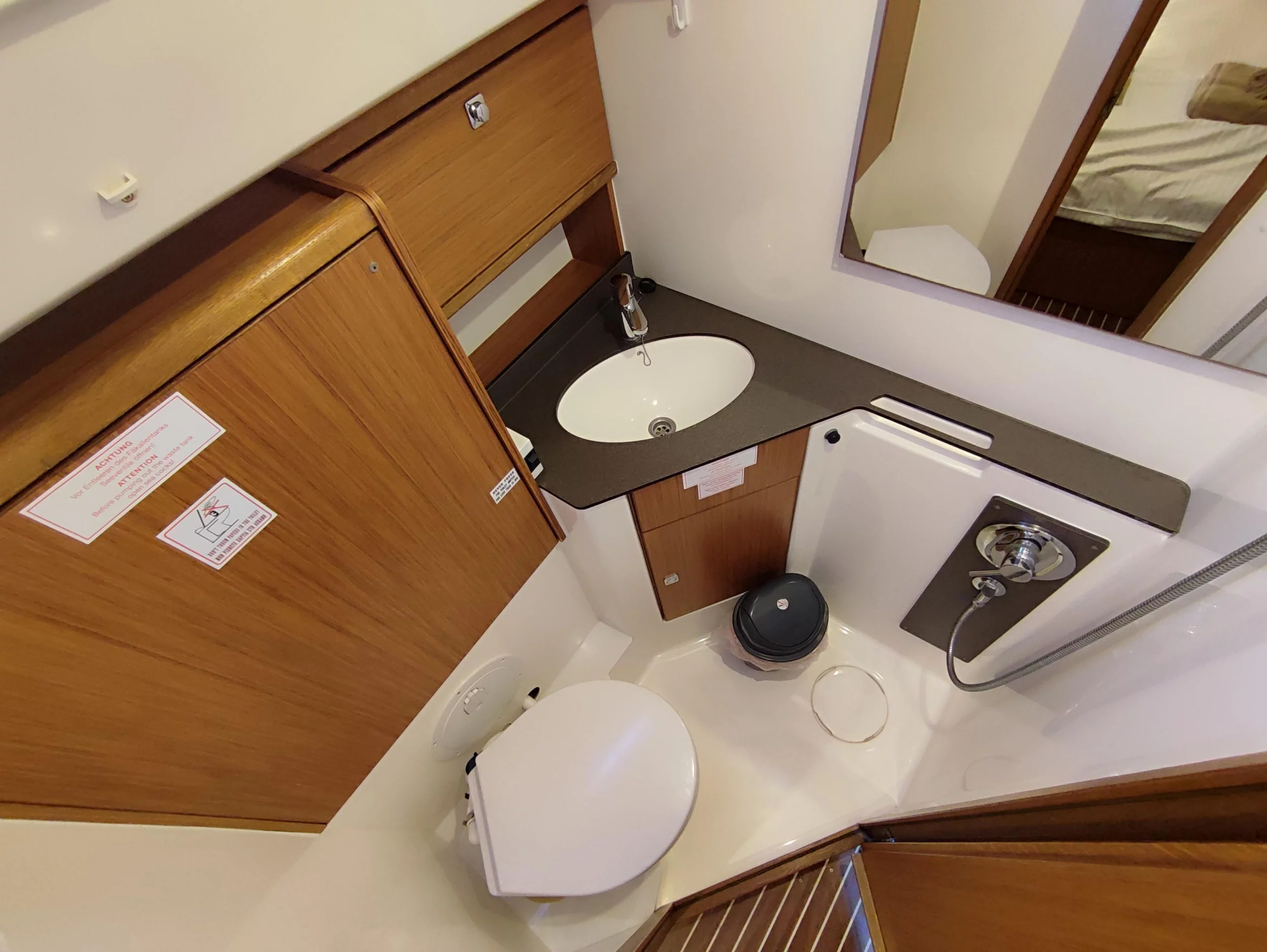 Bavaria Cruiser 46 (Charm)  - 22