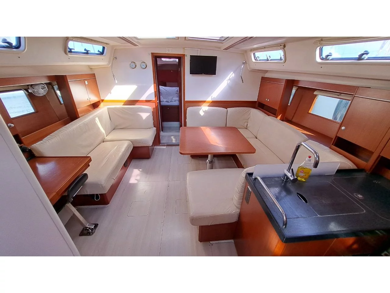 Hanse 455 (Swell) Interior image - 33